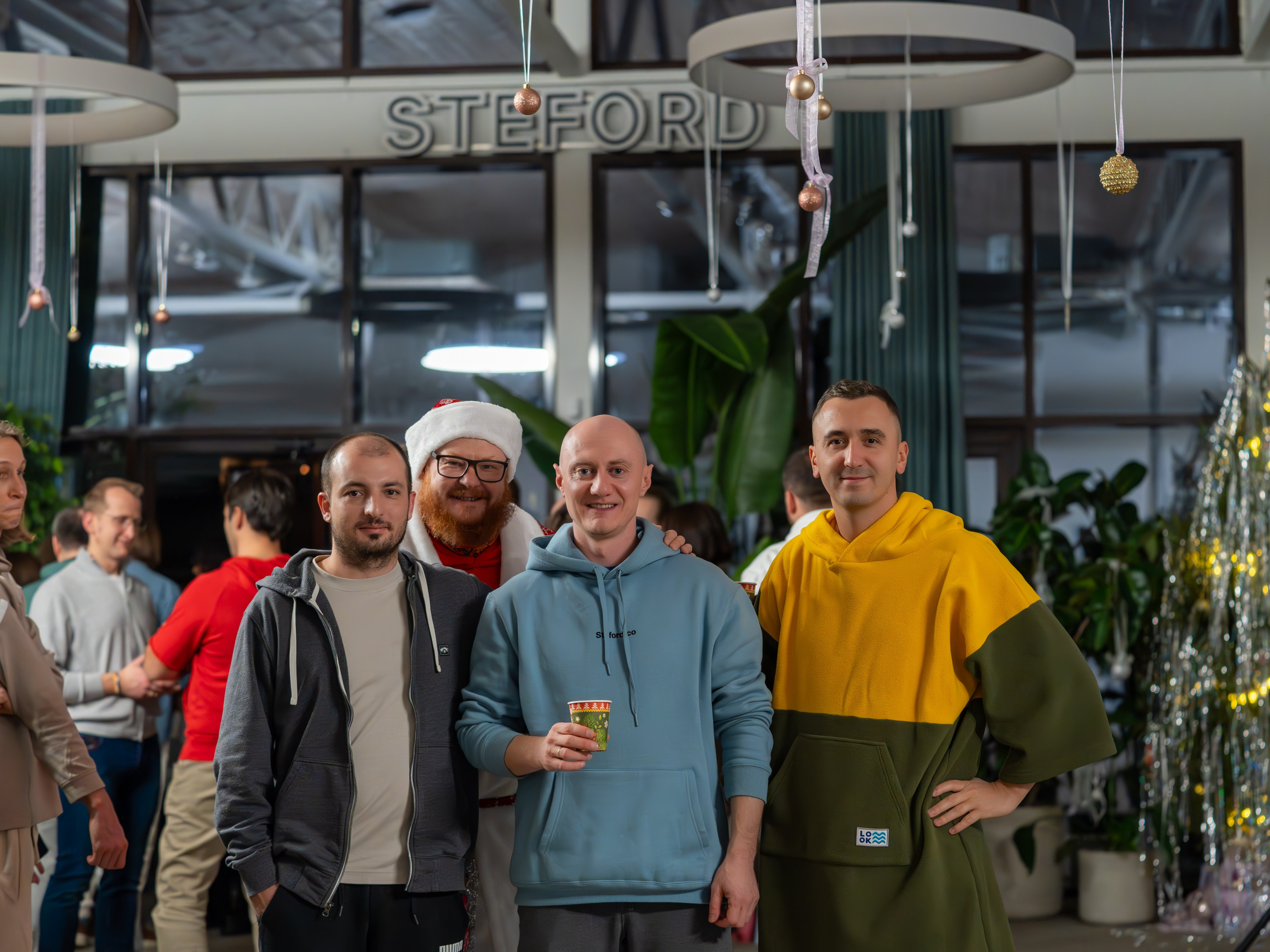 Предновогодняя встреча в пространстве Steford Hub. Репортажный фотограф в Красной Поляне и Сочи Павлюченко Екатерина