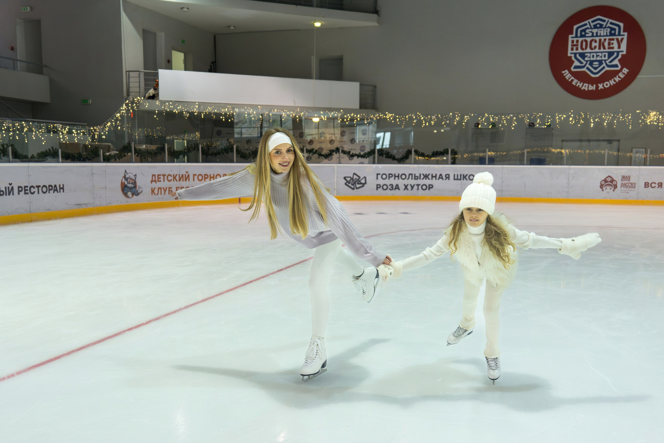 Контент съемка на катке для курорта Роза Хутор. Репортажный фотограф в Красной Поляне и Сочи Павлюченко Екатерина