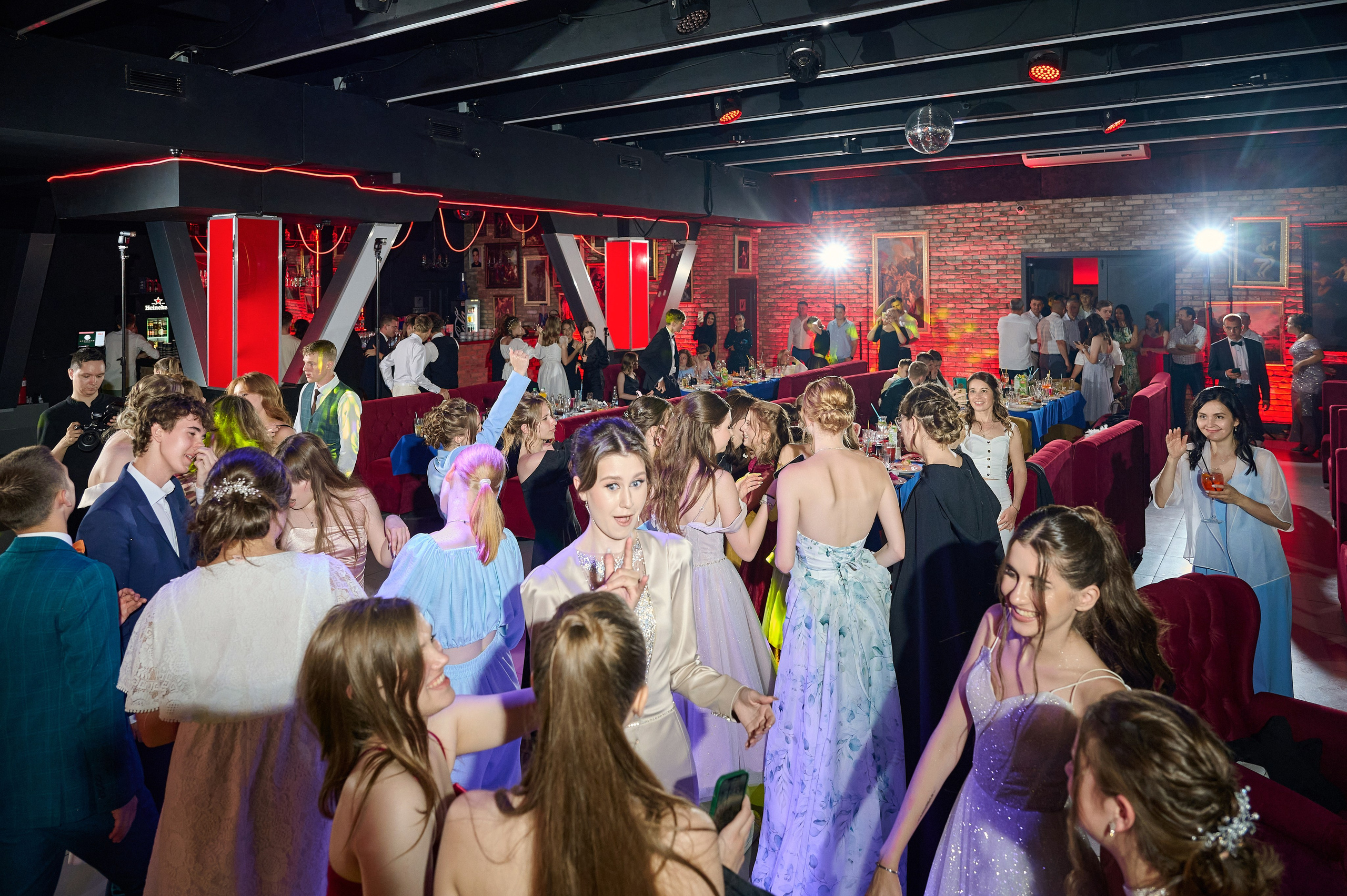 Выпускной 42 гимназия 11В. Фотограф Опыт Качество Скорость Горный Алтай Барнаул