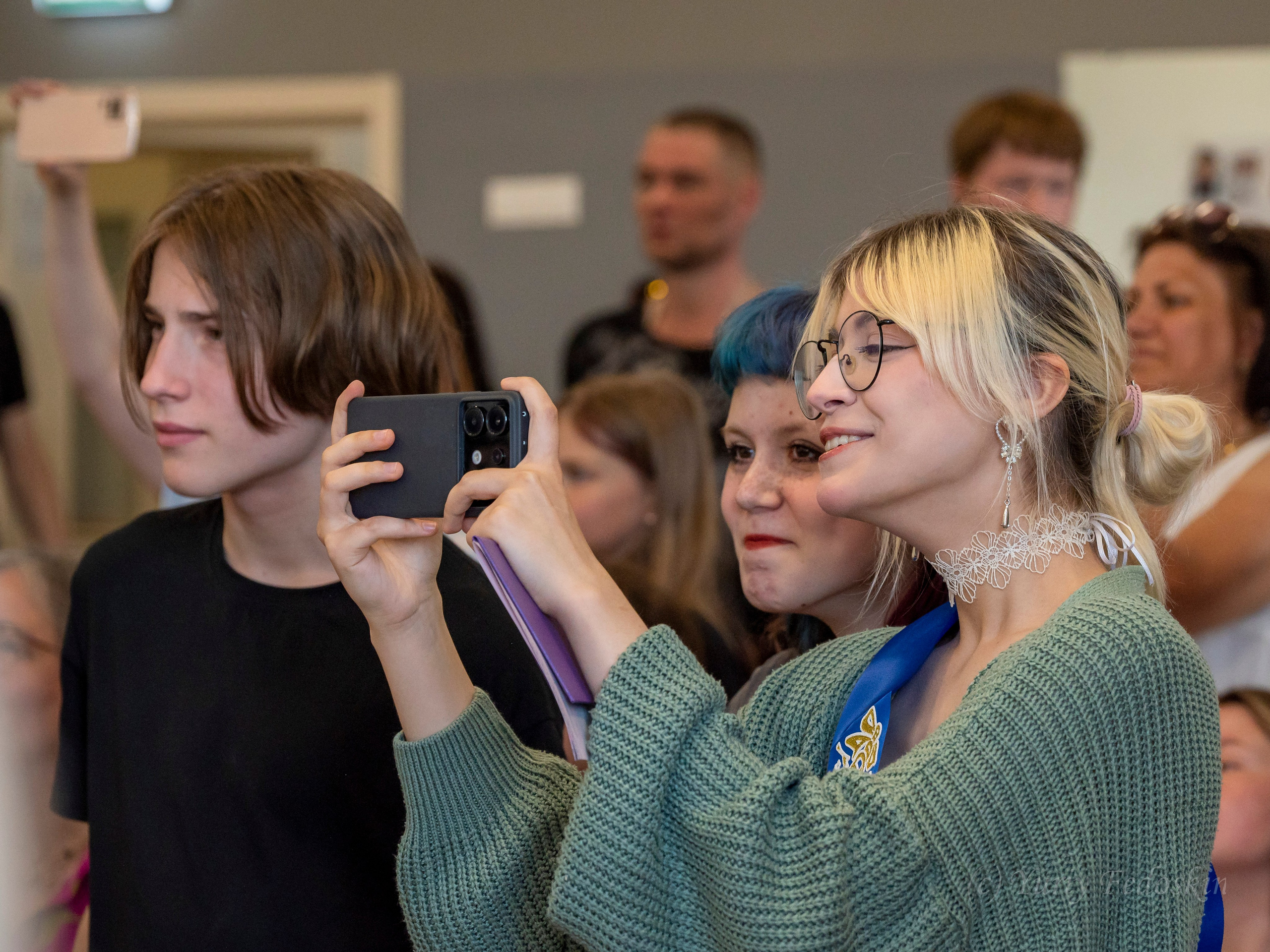 Репортаж о выпускном 9 классов в школе № 7 города Королёва, 26.06.24г. Профессиональный фотограф интерьеров в Москве Юрий Федоскин