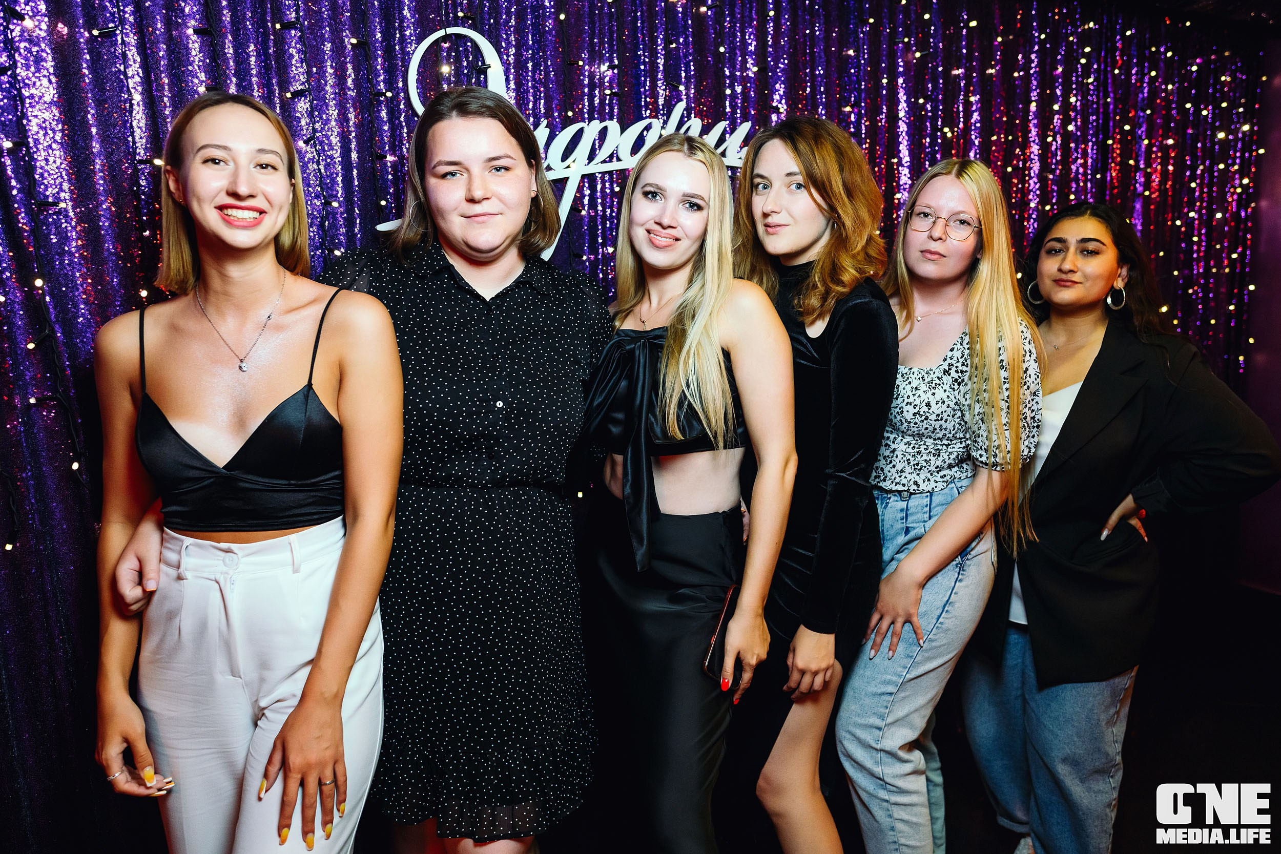 Фоторепортаж из караоке-клуба Эйфория. One Media Life: фоторепортажи, фотоотчеты с мероприятий и заведений