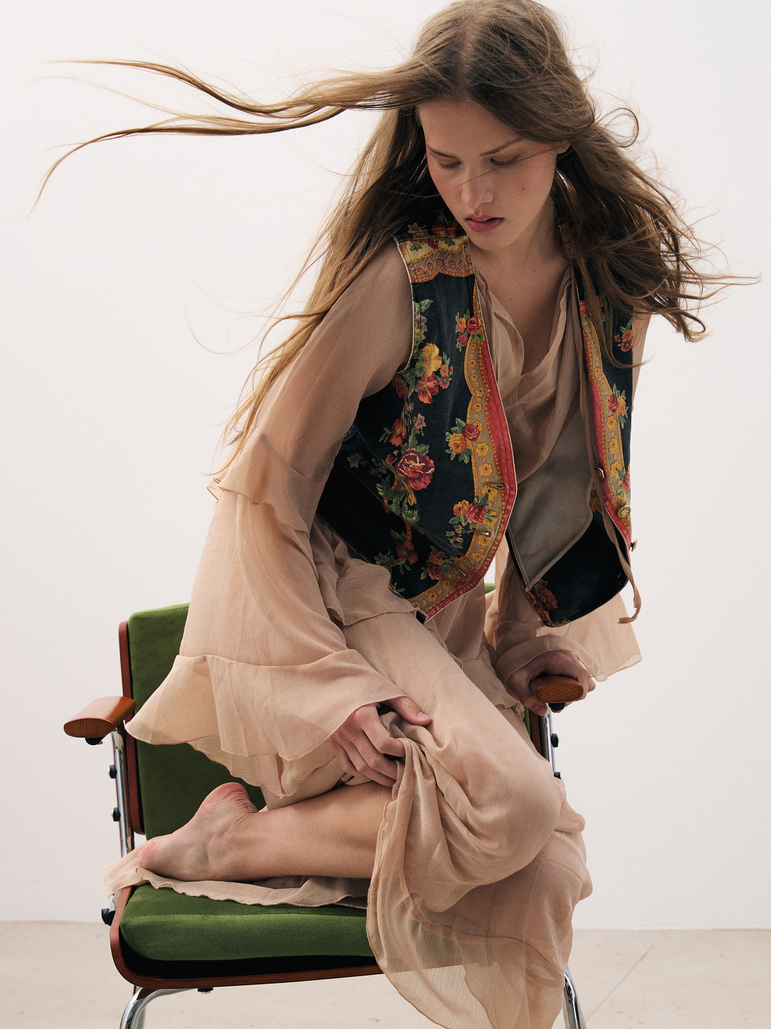 Lookbook. Фотограф в Москве и Сургуте Алла Лесовая. Снимаю каталог для брендов и индивидуальные портреты для людей