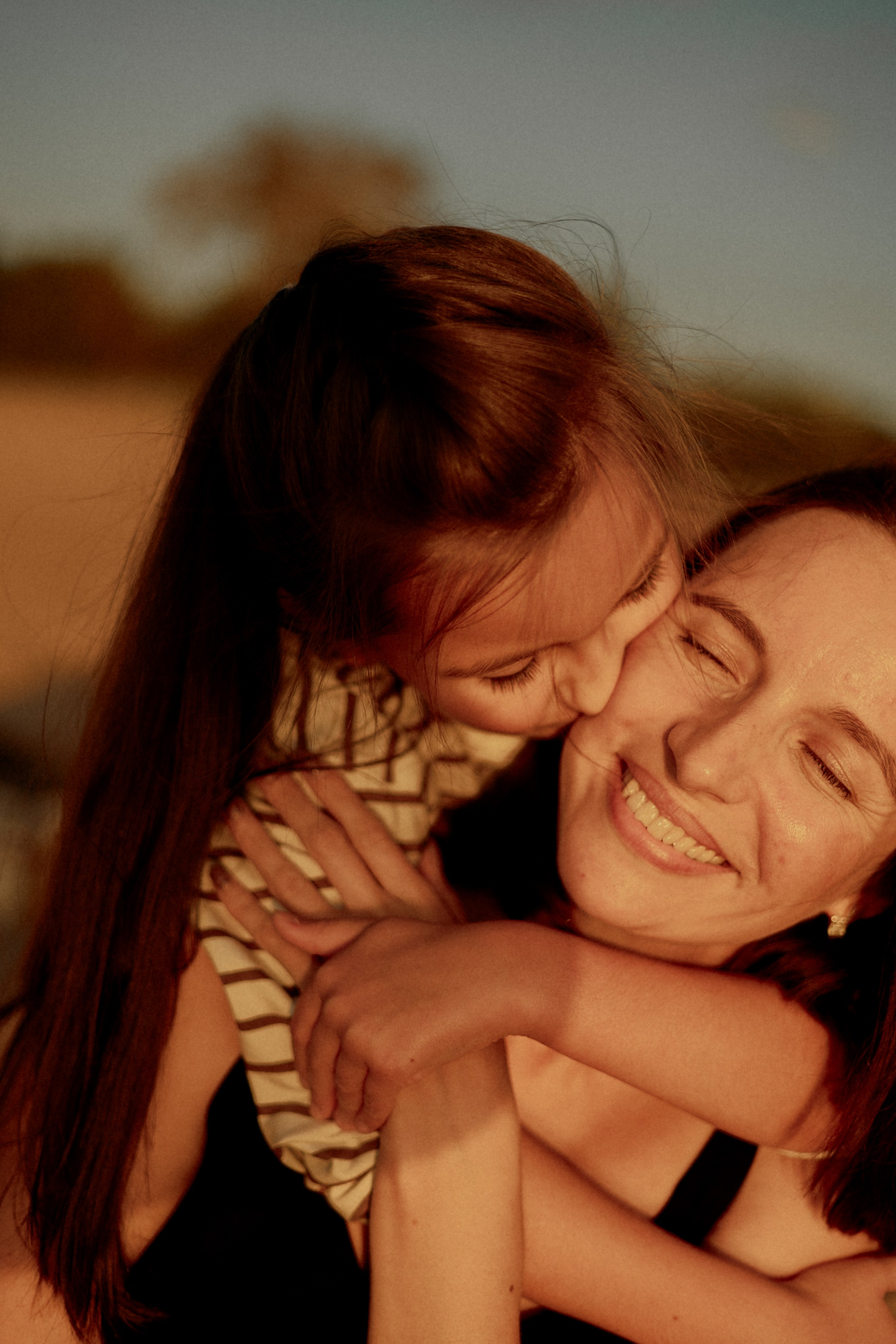 Арина, Андрей, Дарина, Настя и Ганс. Залив. Главная