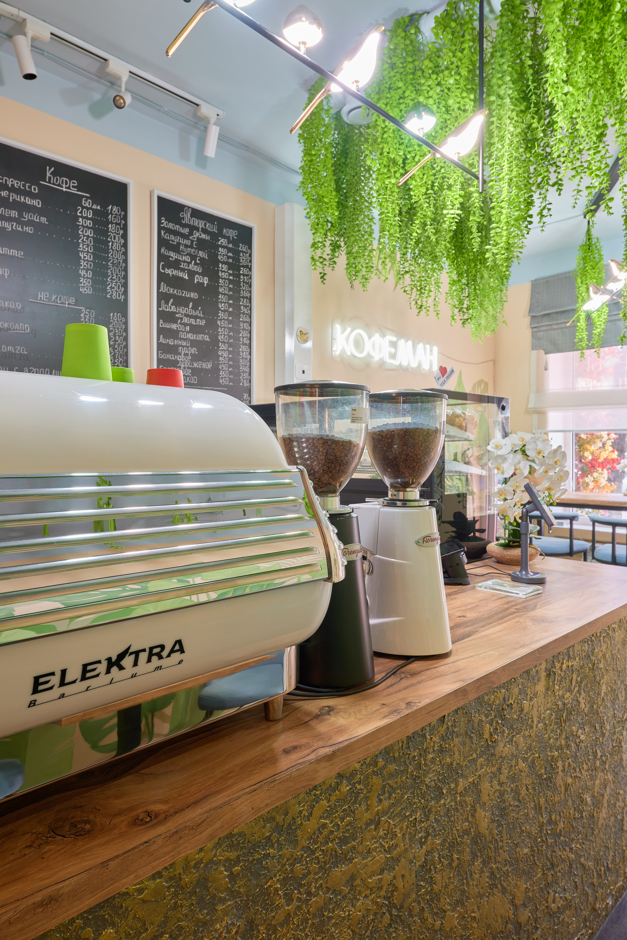 Кофейня Кофеман, Магнитогорск. Абросимов Лев интерьерный и архитектурный фотограф