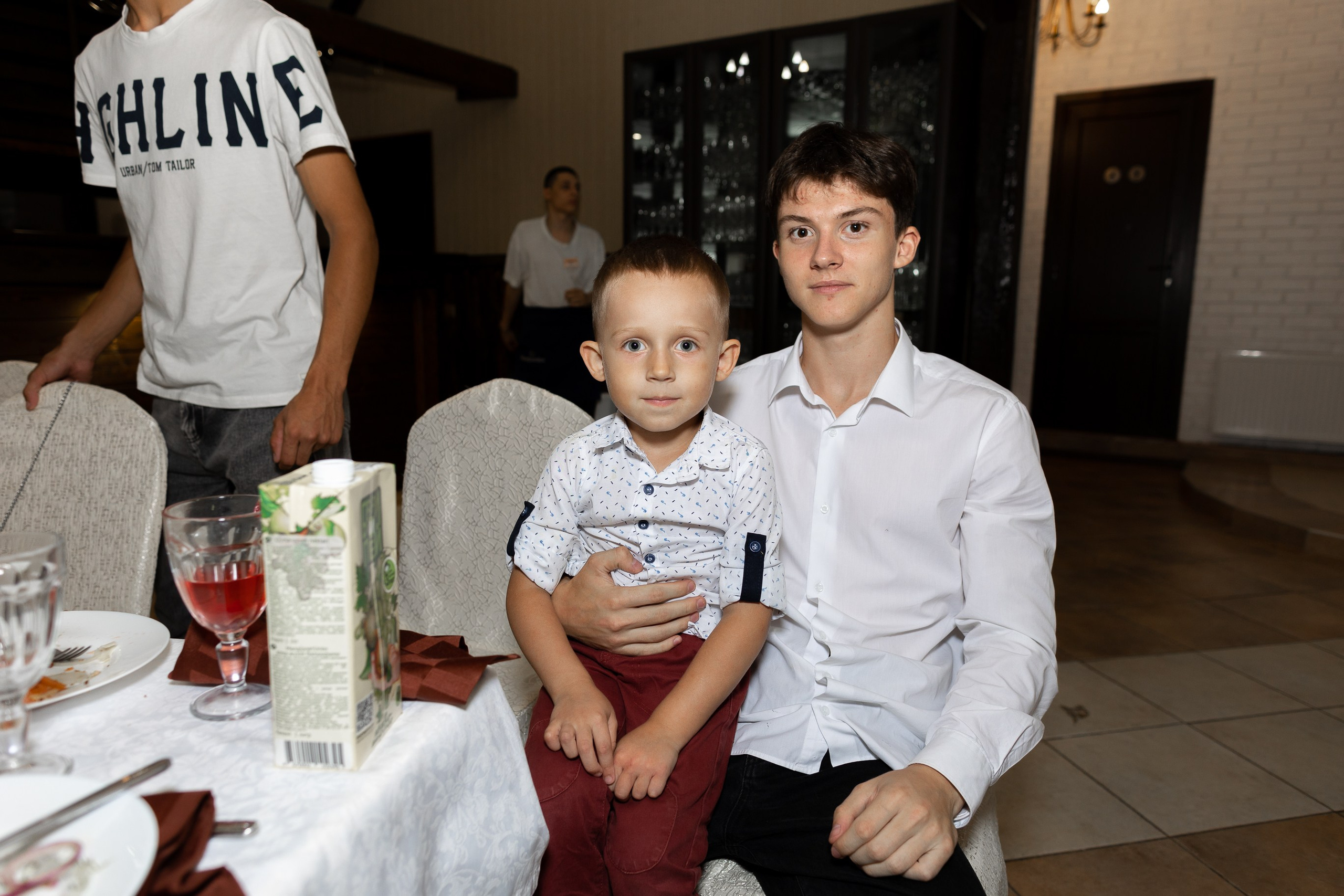 Выпускной, банкетный зал «Ветловье» | Фото. Фото и видеосъемка любых мероприятий в городе Краснодаре и Краснодарском крае. Щеколдин Антон