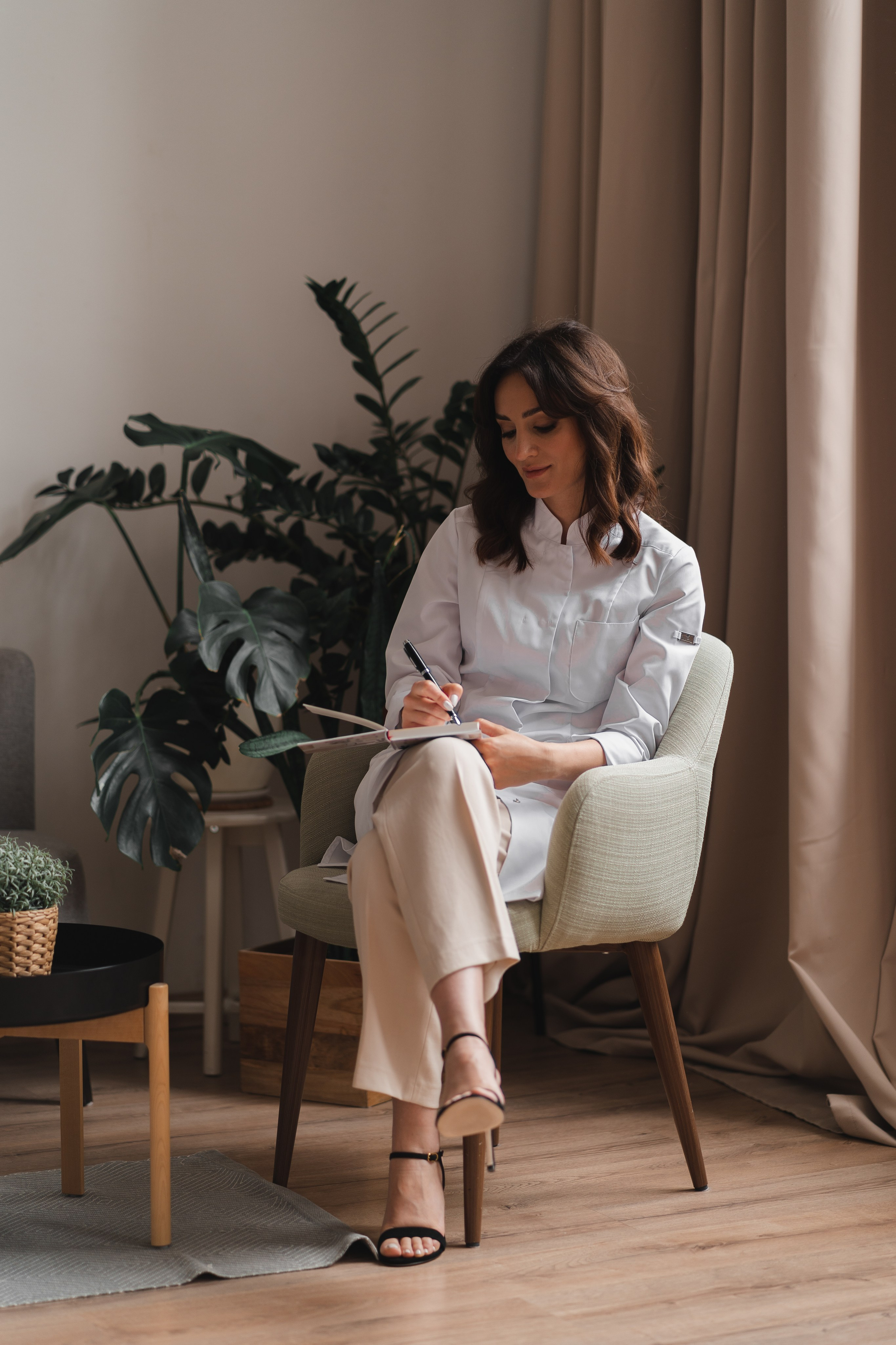 Аванесянц Софья I Косметолог, дерматовенеролог. Фотограф и ретушер Александра Белова