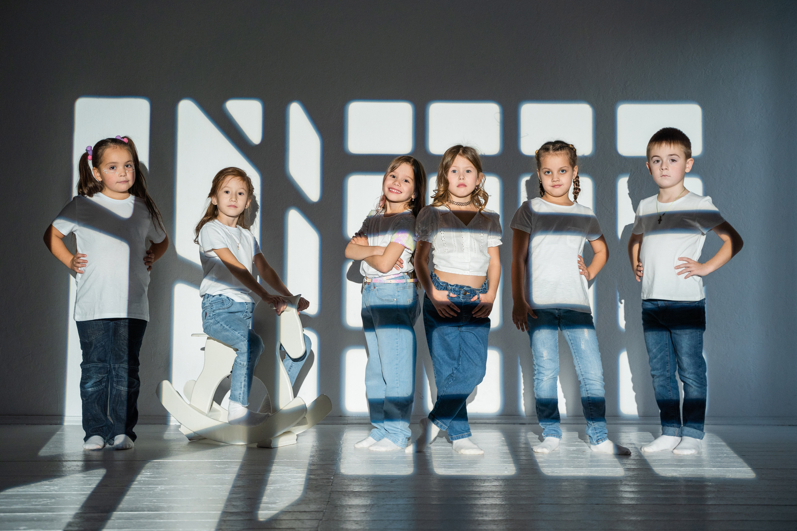 Стиль Карандашик. Выпускные альбомы Нижнекамск Набережные Челны Фотостудия Небо