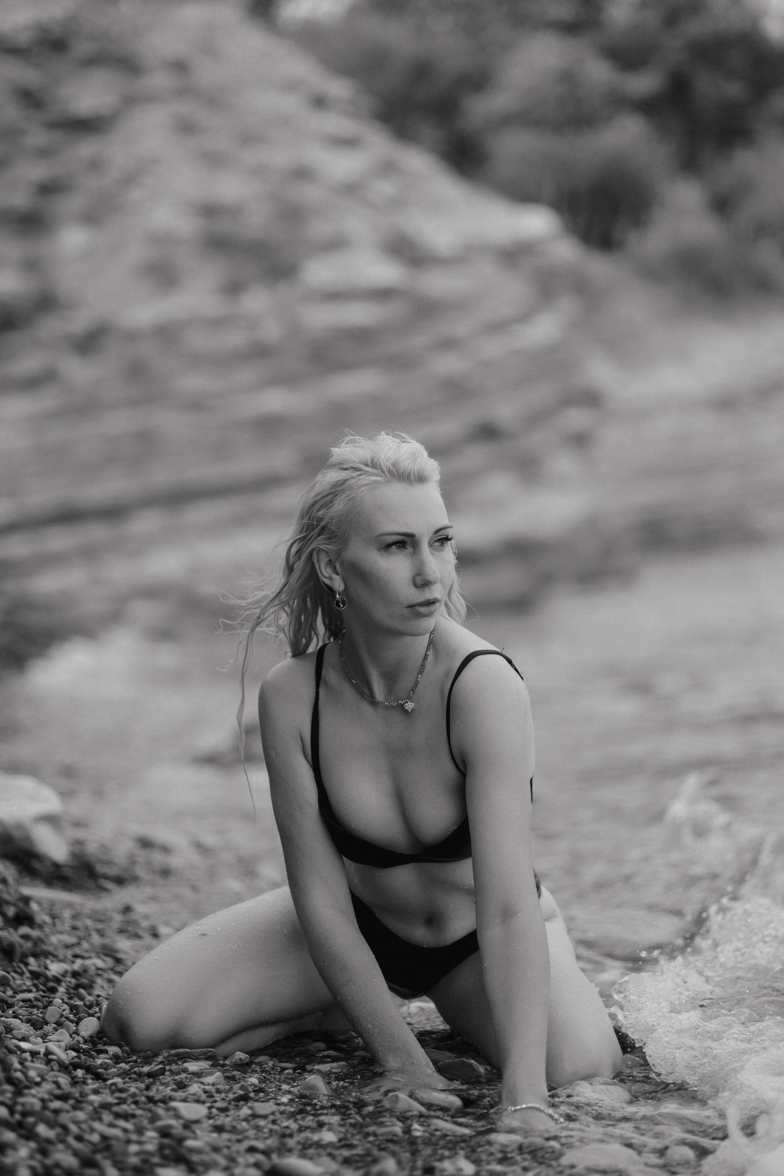 Ветреный рассвет на пляже Метрополь. Семейный и портретный фотограф в Геленджике Любовь Бодрова