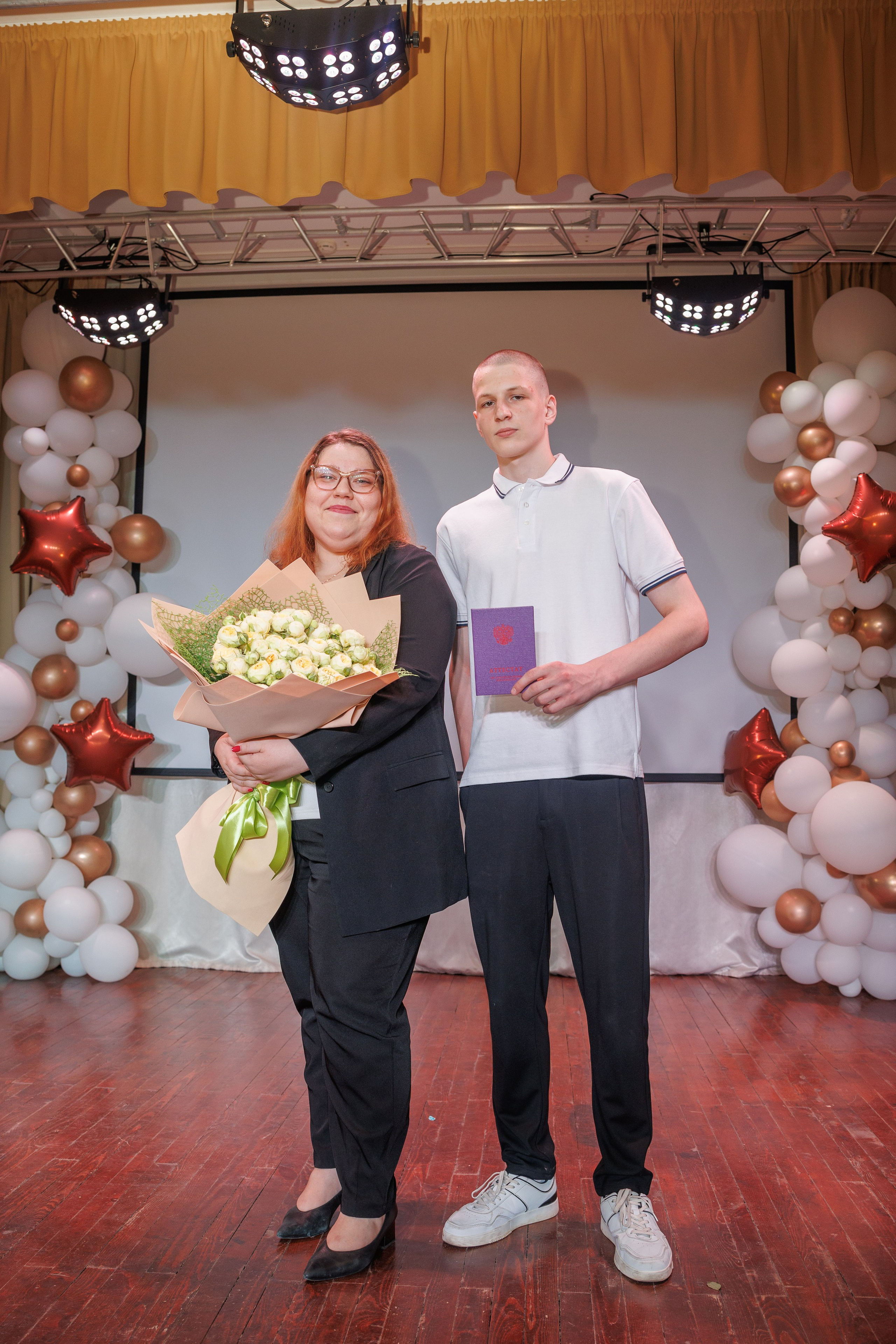 Вручение аттестатов. Свадебный и семейный фотограф в Новосибирске Ирина Дорошкова