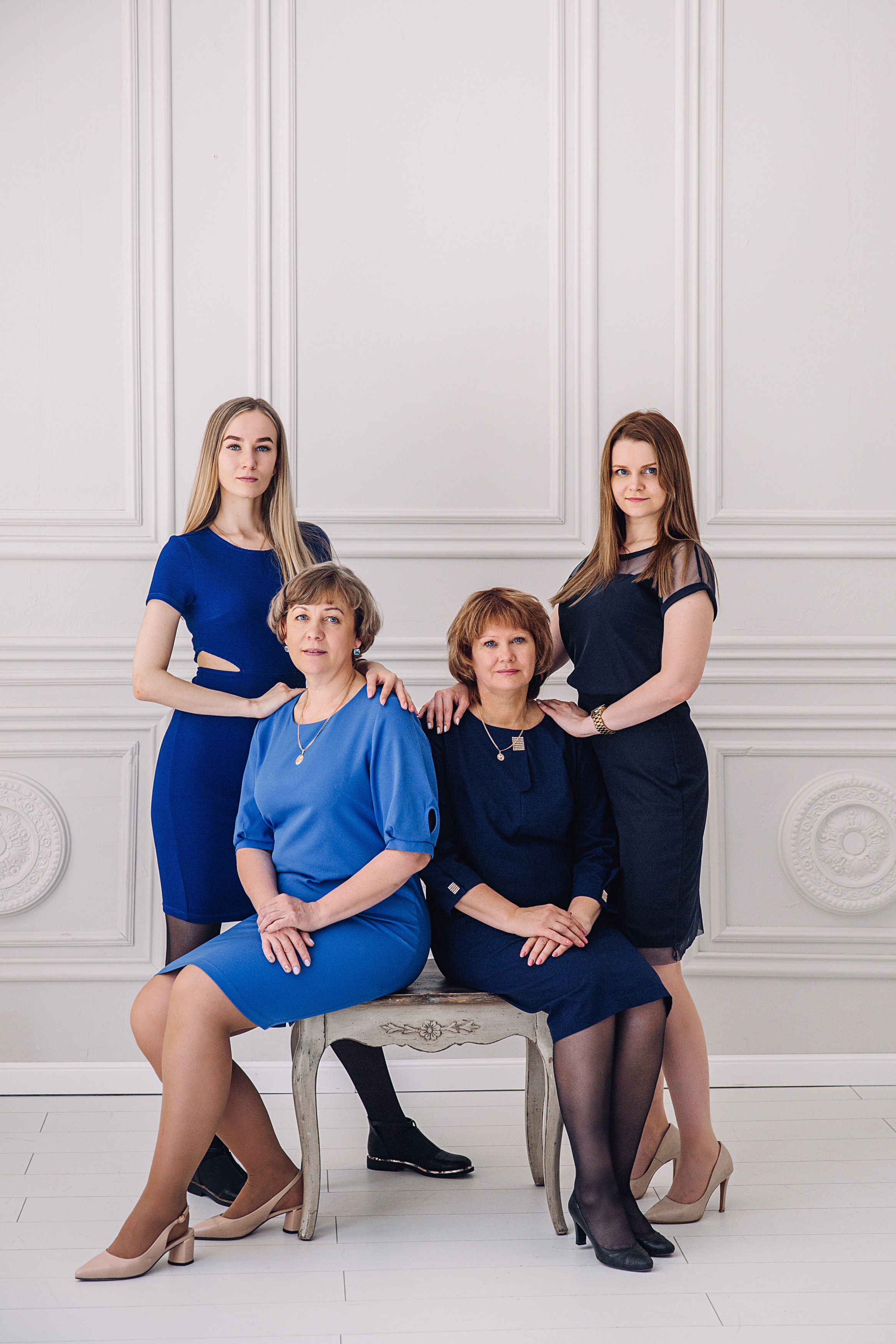 Четыре поколения. Марина Соколова. Контентный и семейный фотограф г. Красноярск