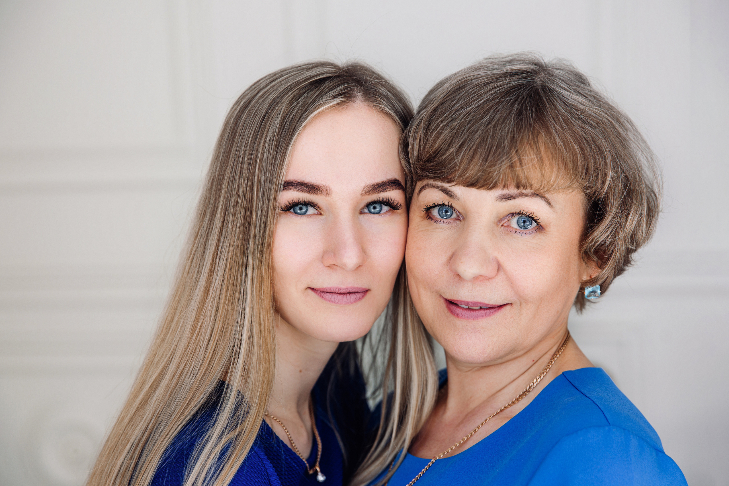 Четыре поколения. Марина Соколова. Контентный и семейный фотограф г. Красноярск