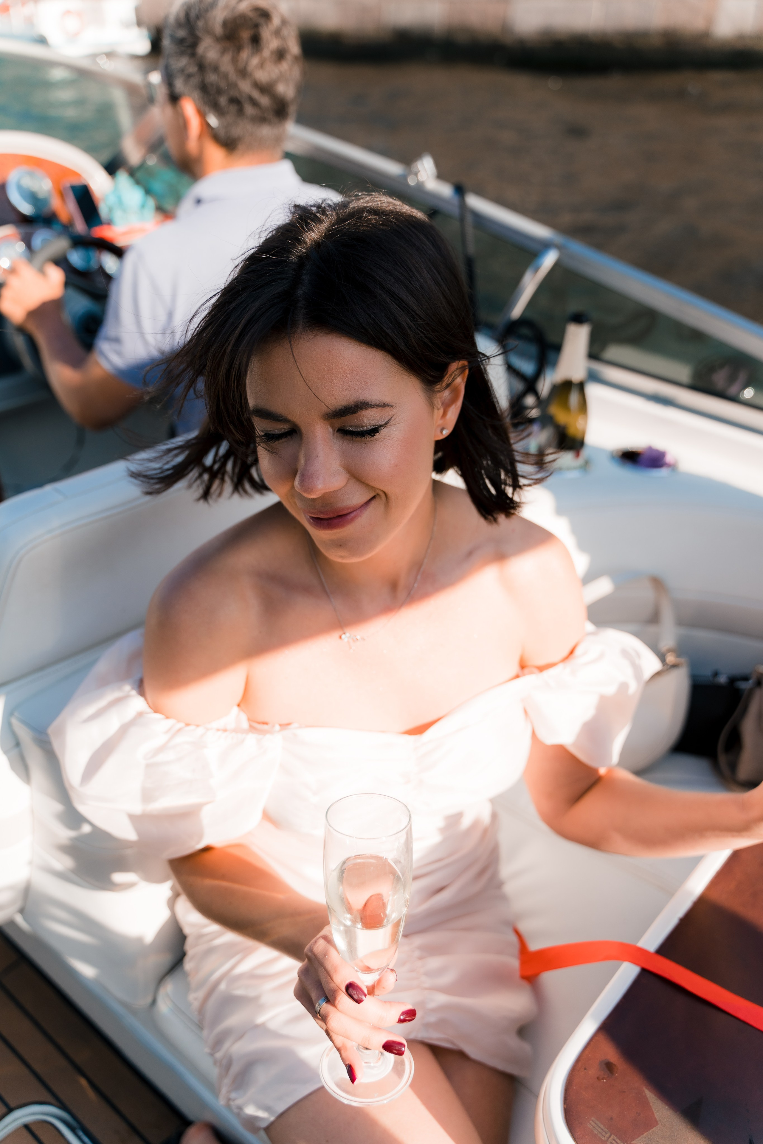 Фотосъемка девичника, встреча девушек, веселые женские портреты