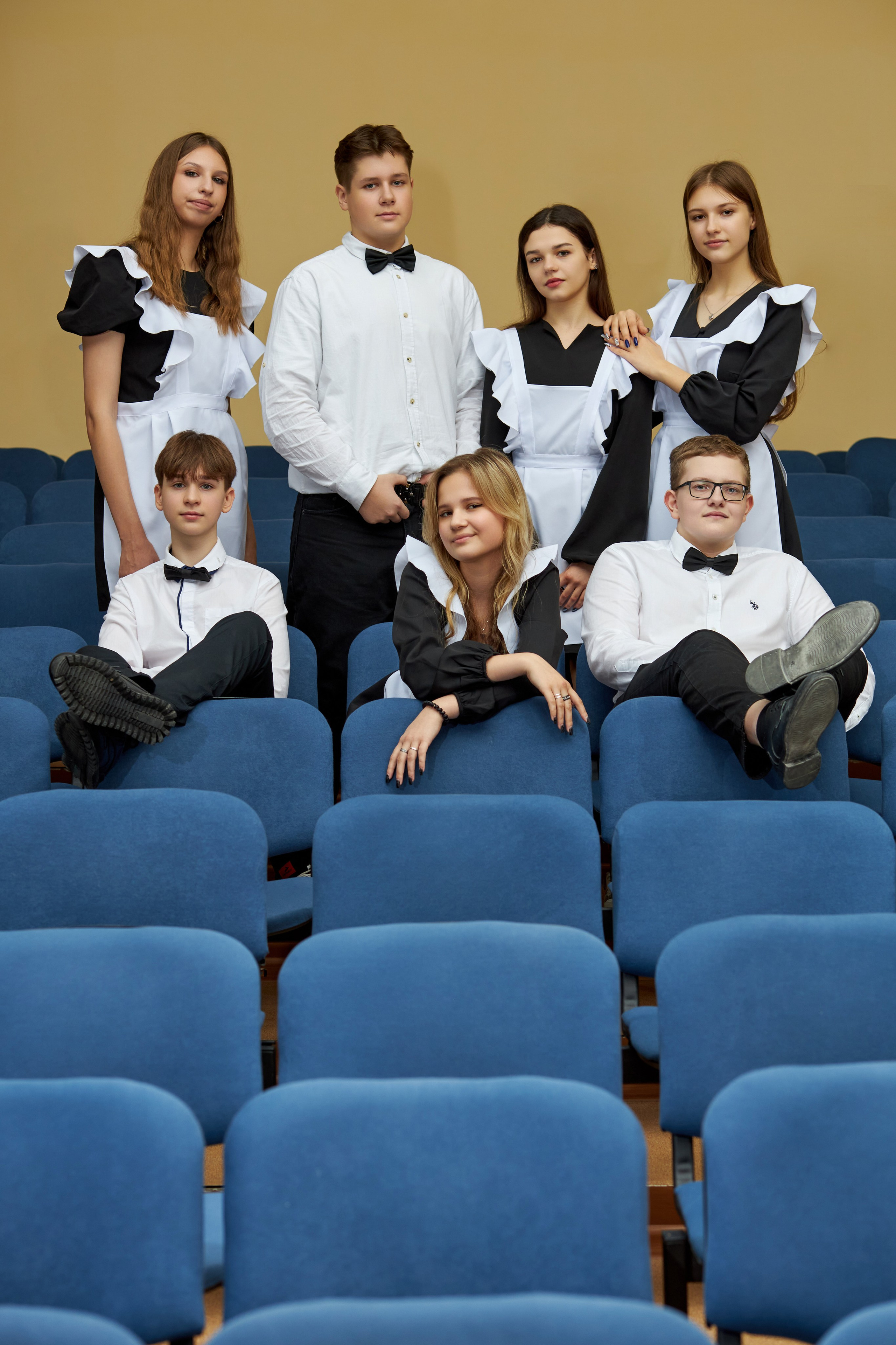 Старшие общие. Школьный фотограф Леонова Наталия