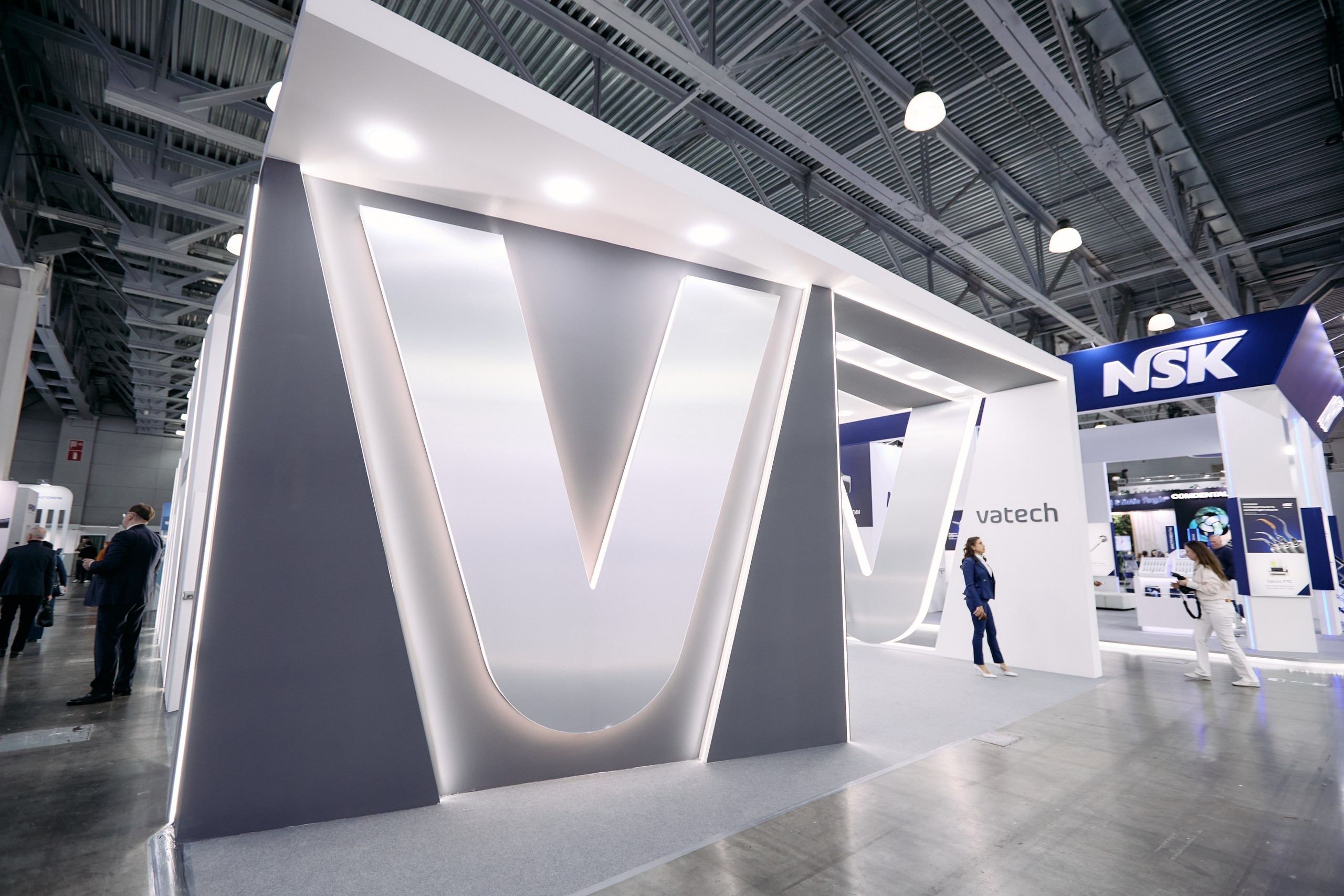 Дентал Салон 2026: Vatech. Свадебный и репортажный фотограф Дмитрий Кононенко