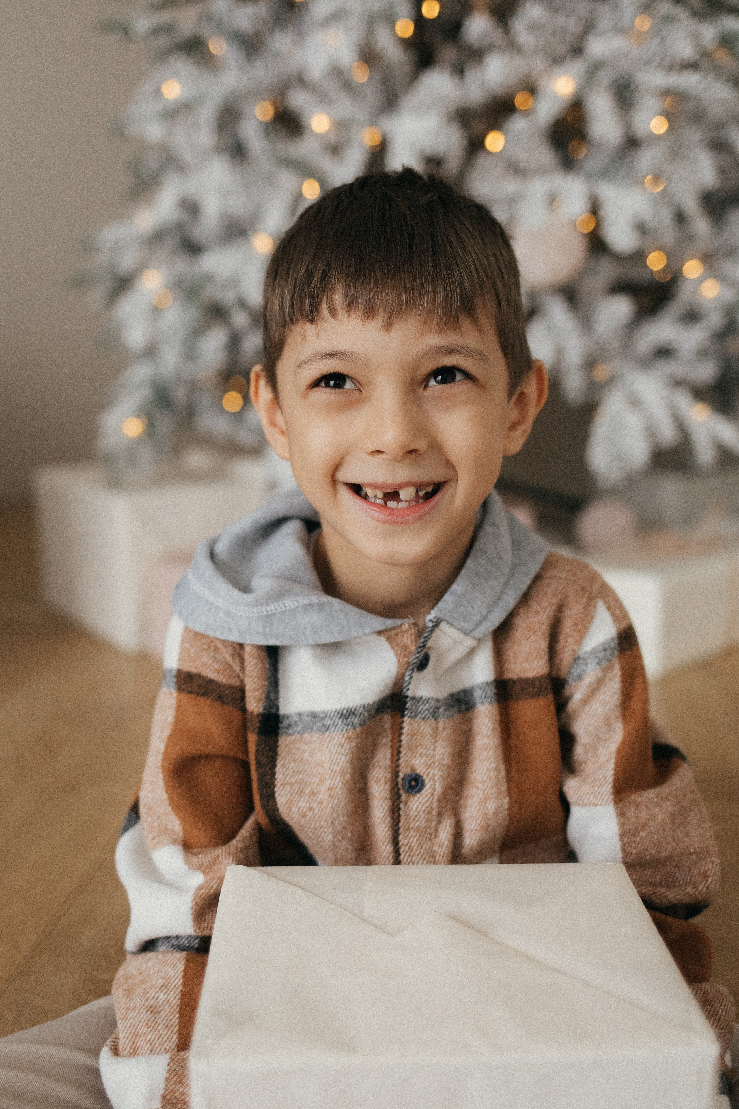 Вера, Дима и Миша. Главная