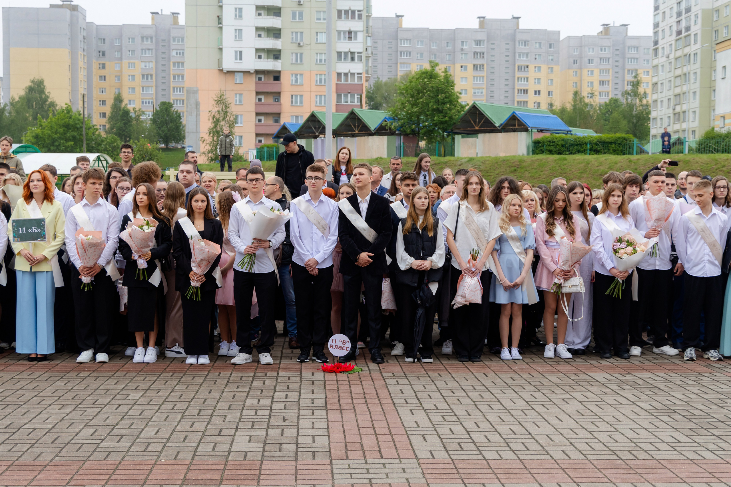 Последний звонок 2025 в Минске. Свадебный фотограф в Минске/Беларуси Сергей Спиридонов