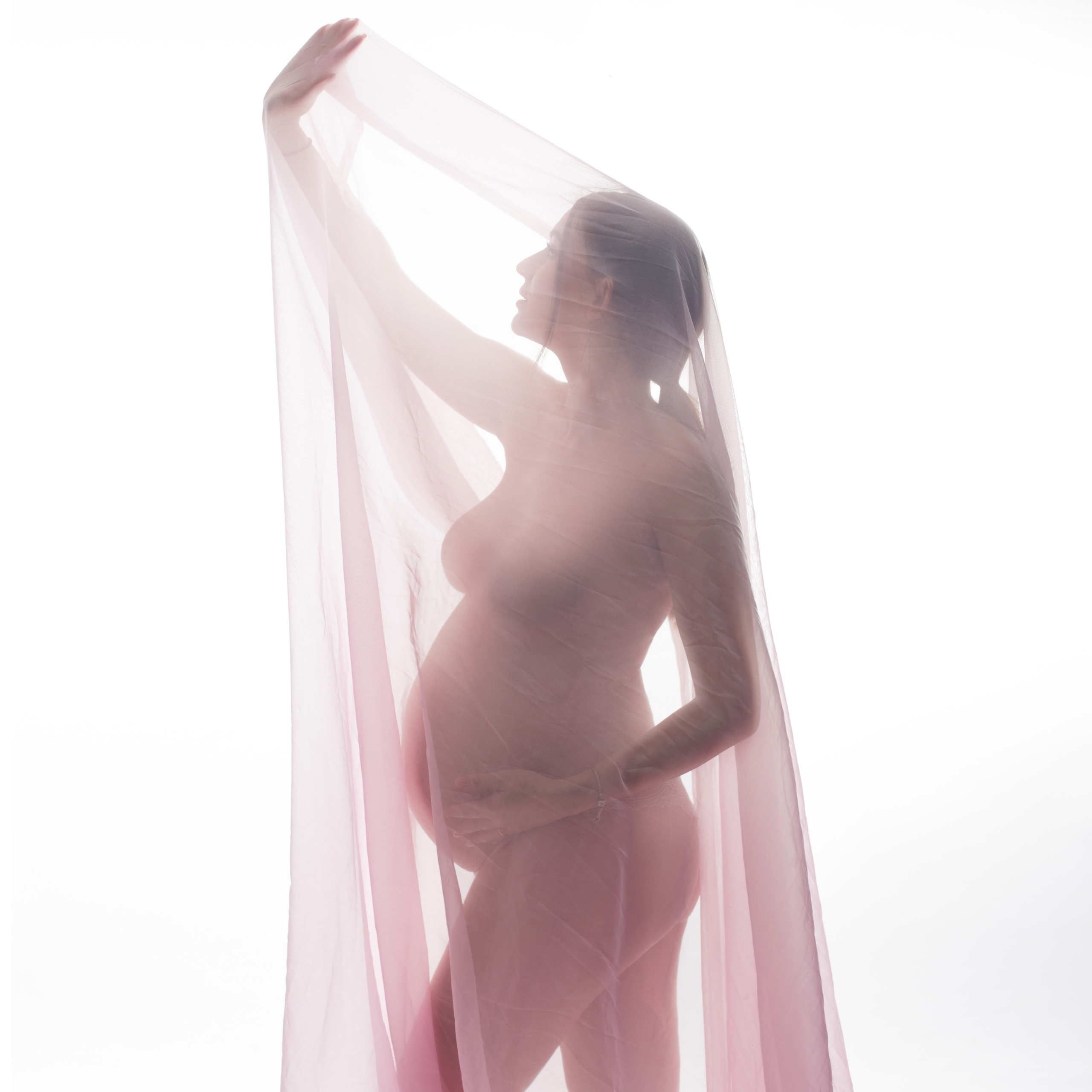 Фотосъемка беременных. Фотостудия «Gelios». Фотосессии в Калининграде