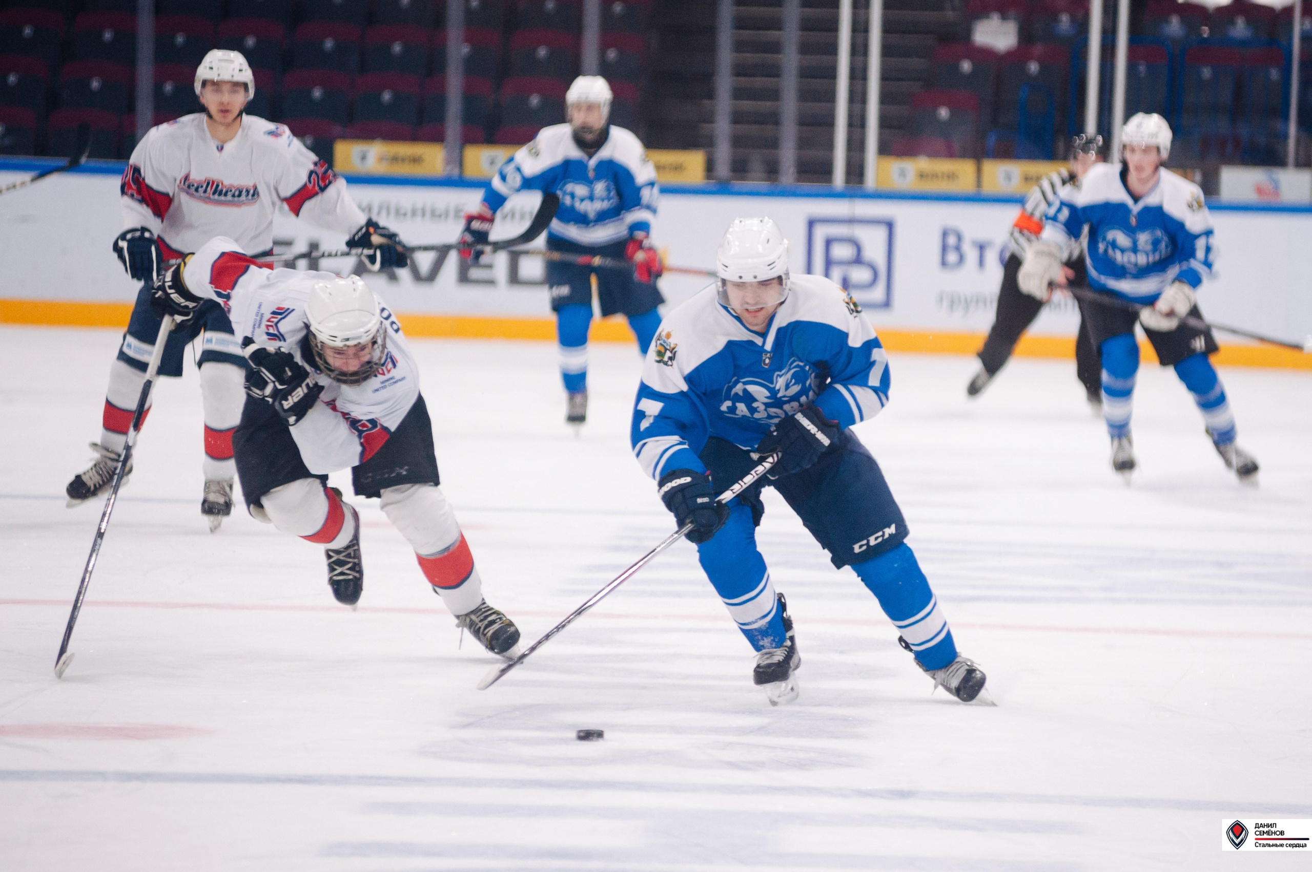 Чемпионат СХЛ. Стальные сердца — Газовик. Фотограф Магнитогорск Данил Семенов