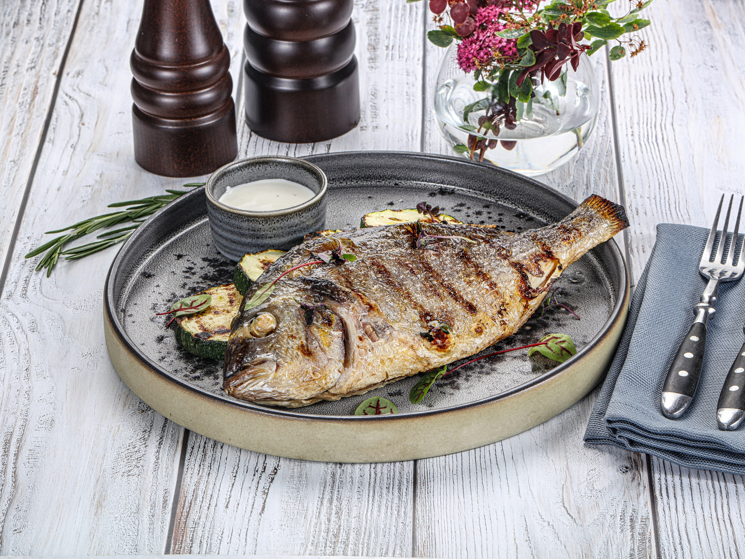 Фотосъемка блюд европейской кухни. Заказ по тел.: +7 (906) 006-90-22. Фуд-фотограф Андрей Старостин — съемка еды в Москве. 9000 руб. в час