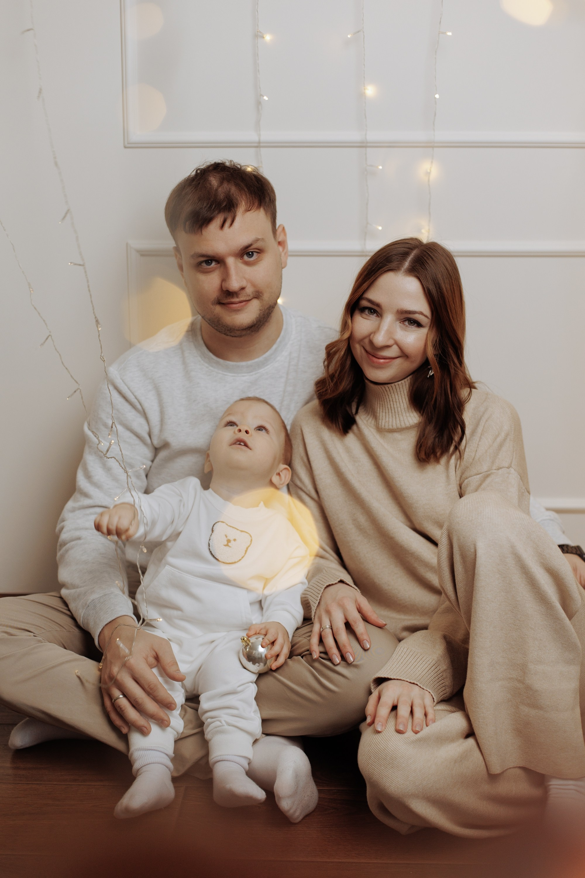 Семейная фотосессия «студия». Свадебный фотограф