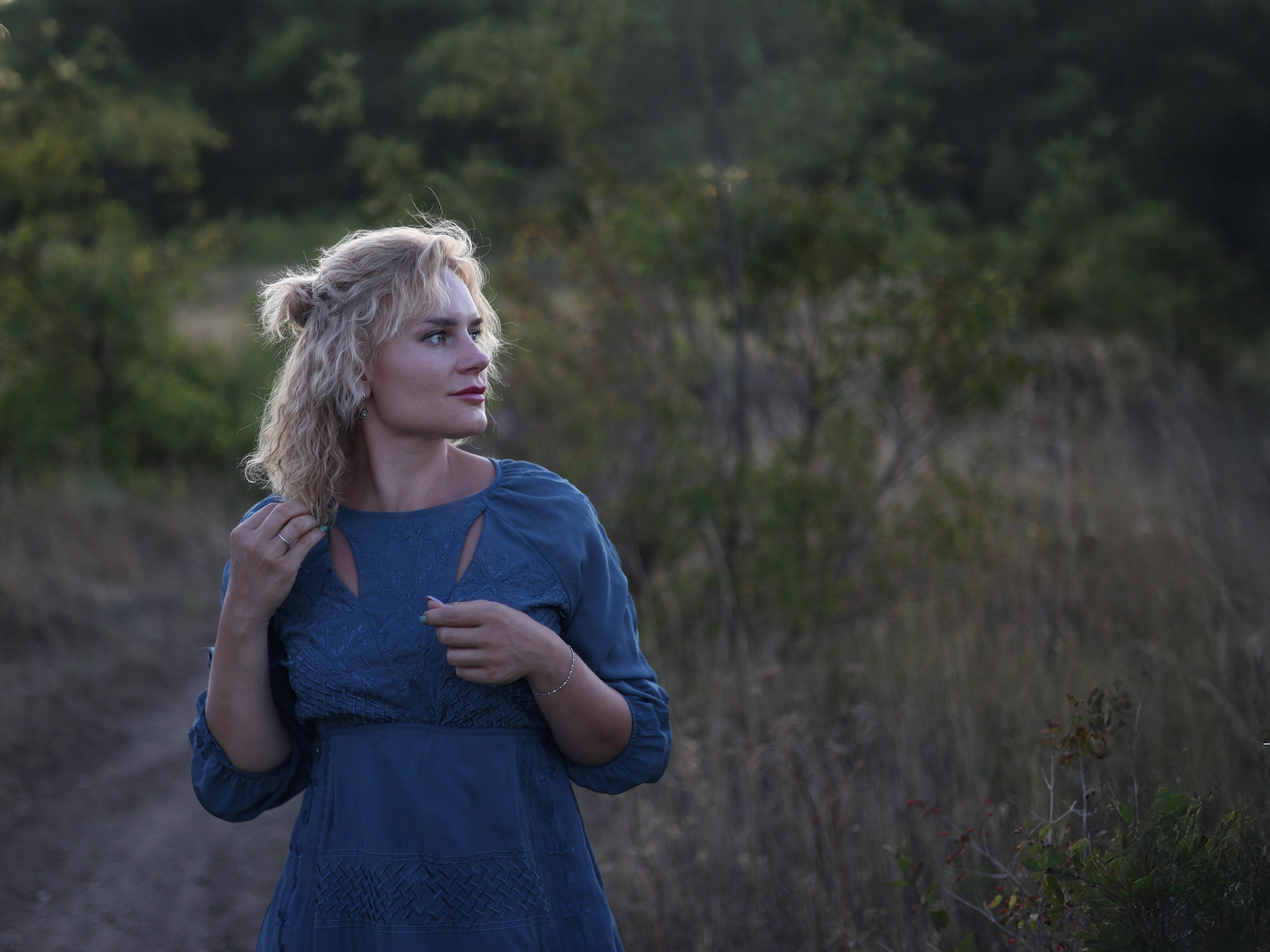 Женский портрет на природе. Женский и детский фотограф в Саратове Ольга Зиброва