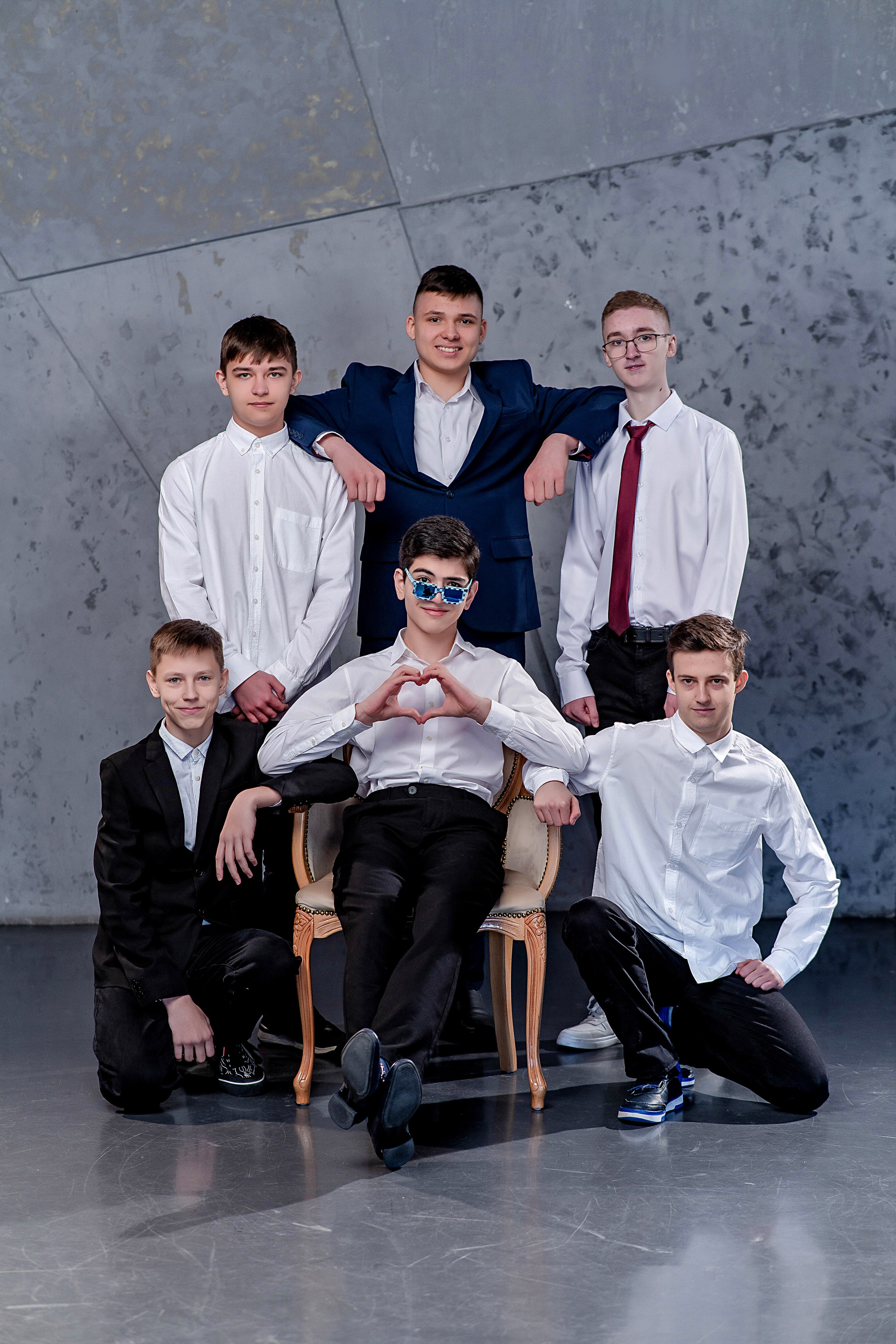 Выпускные (школьные) альбомы (книги) в Ростове-на-Дону. Современные Выпускные Альбомы в Ростове-на-Дону