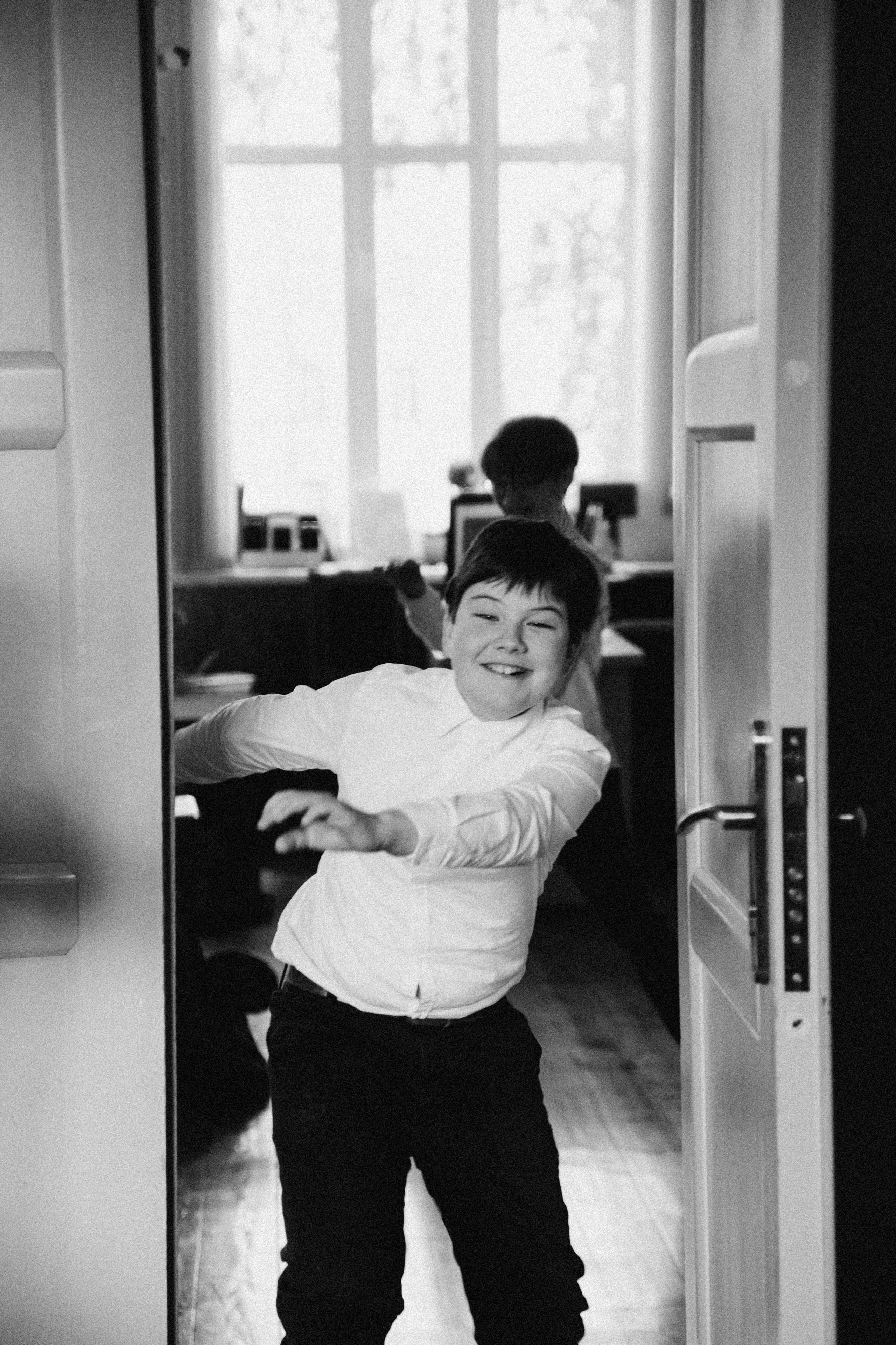 Школьные фотографии могут быть такими. Репортажный и детский фотограф в Минске