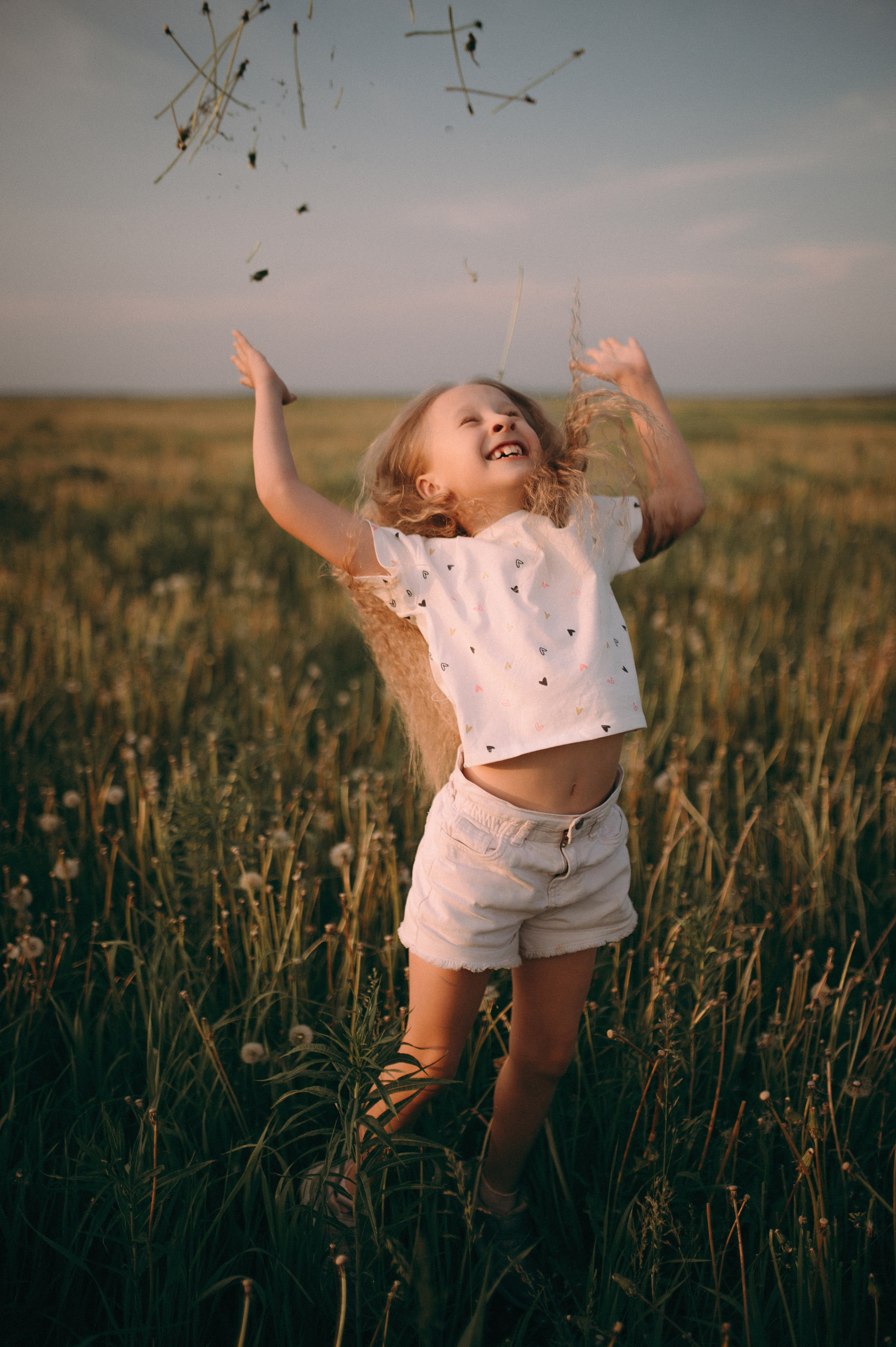 Валя и Лена. Фотограф, г. Лесной Свердловской области