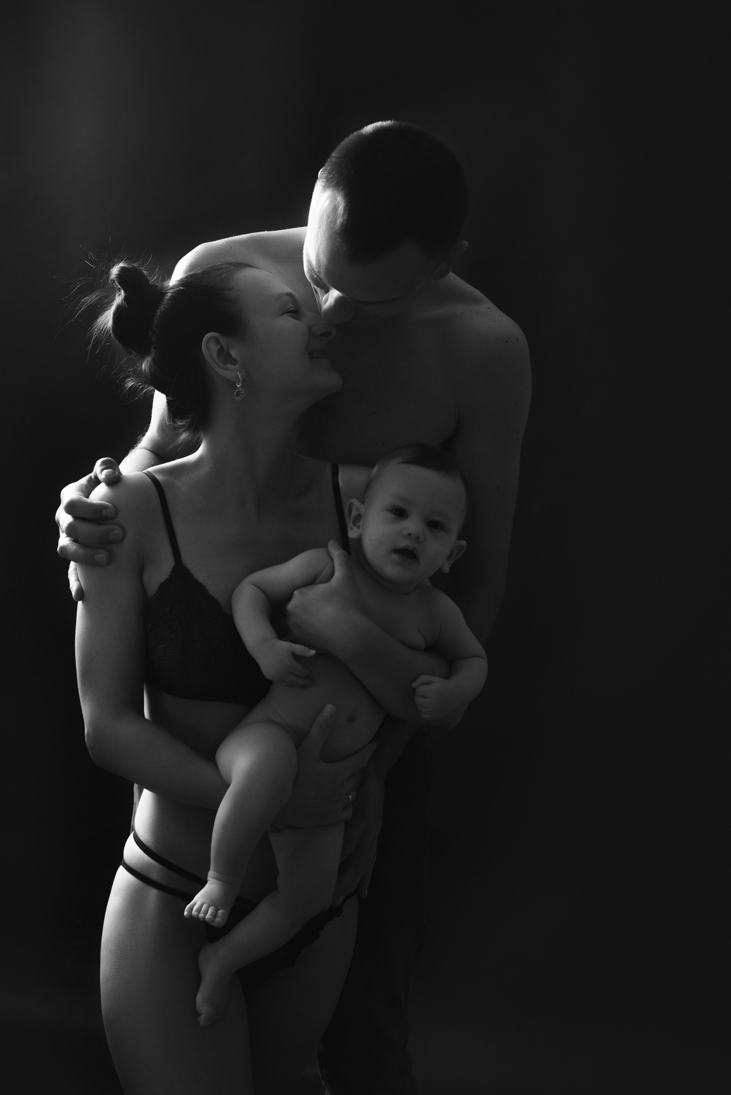 Единение (Малыш и Мама). Фотограф Новорожденных во Владивостоке Ольга Галаницкая