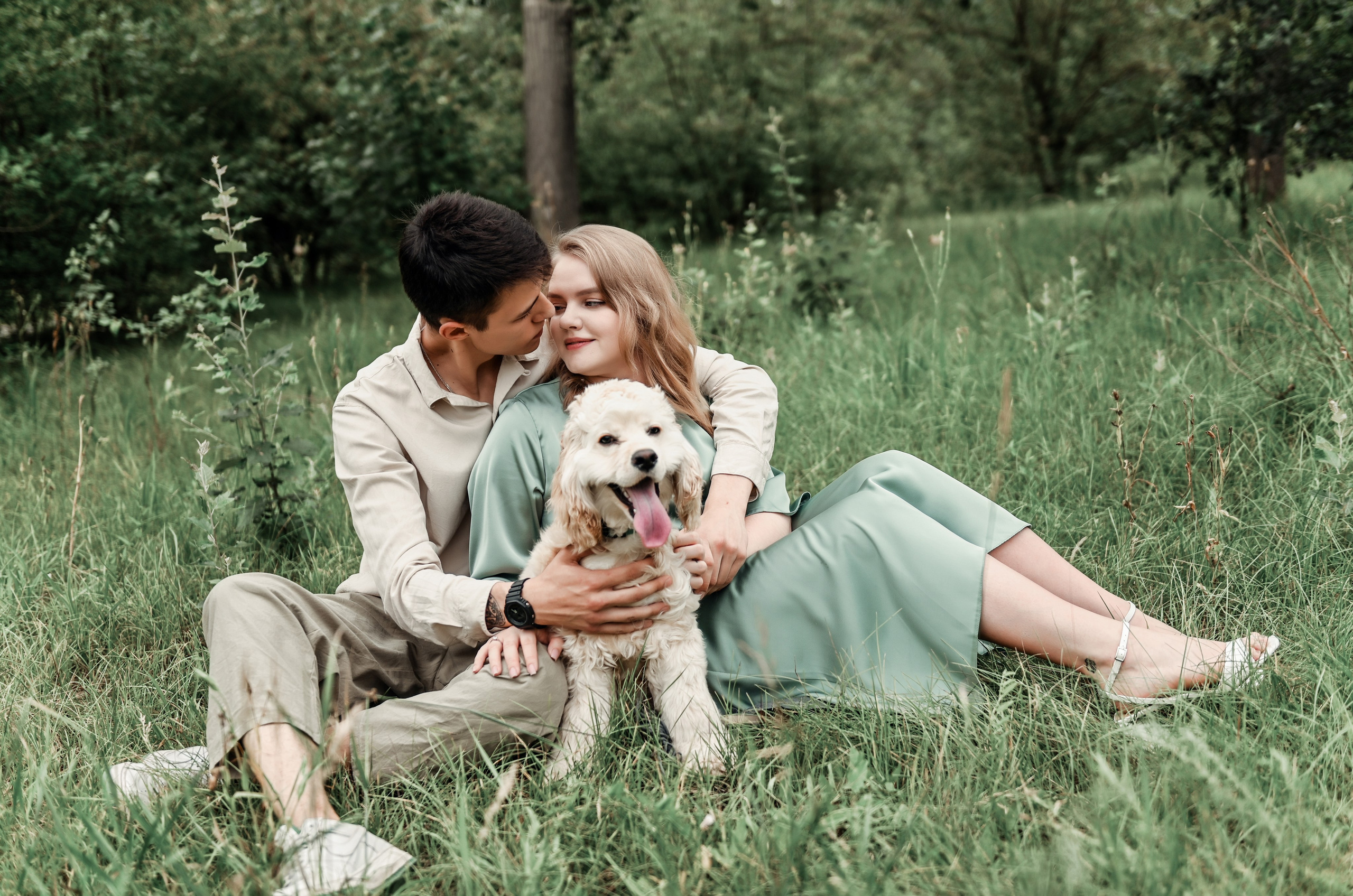 Love story прогулка вместе с песиком))). Свадебный, семейный, детский, контент фотограф в Омске Максим Ильин