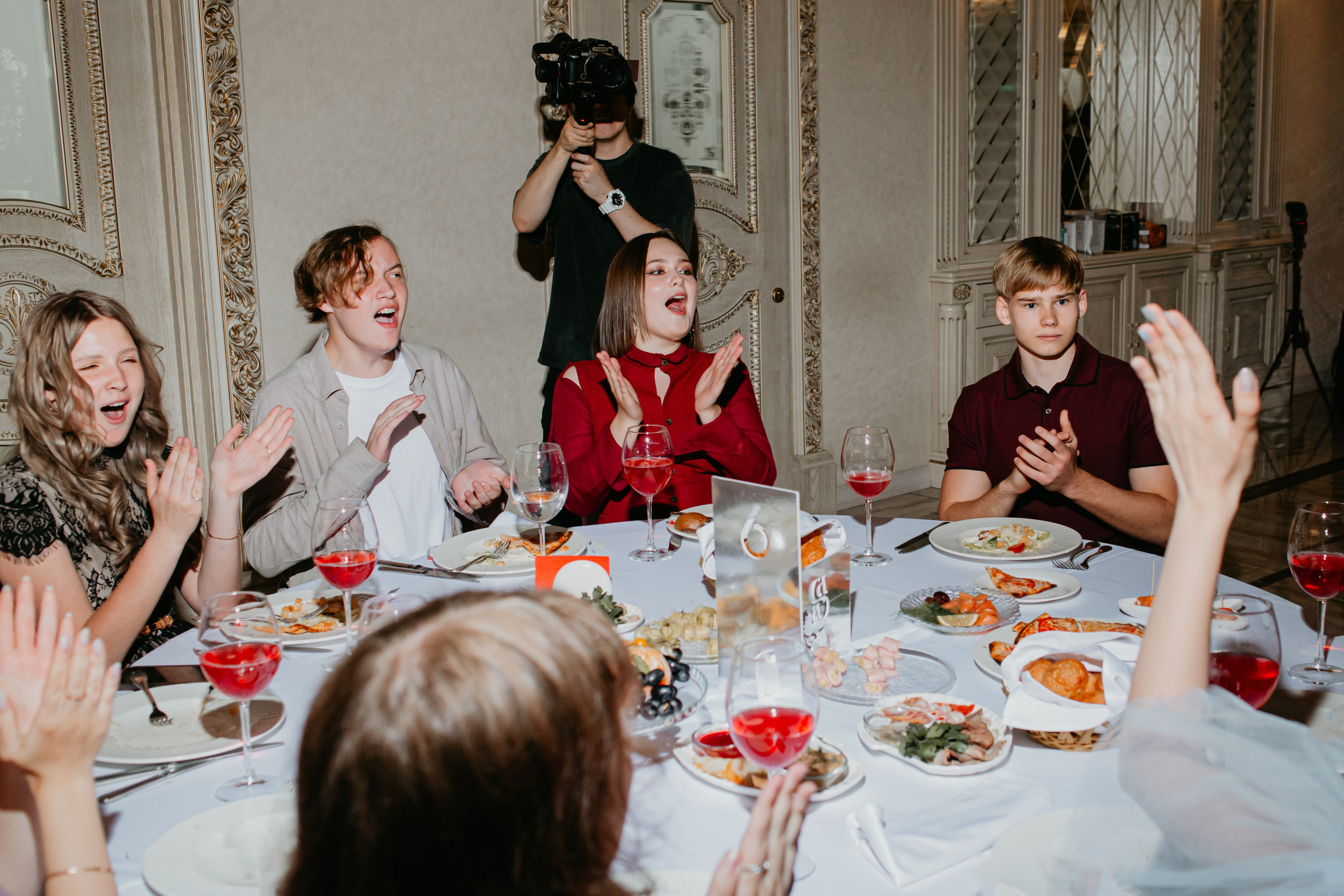 Выпускной. 11 лицей. Фотограф в Челябинске Ополихина Анна