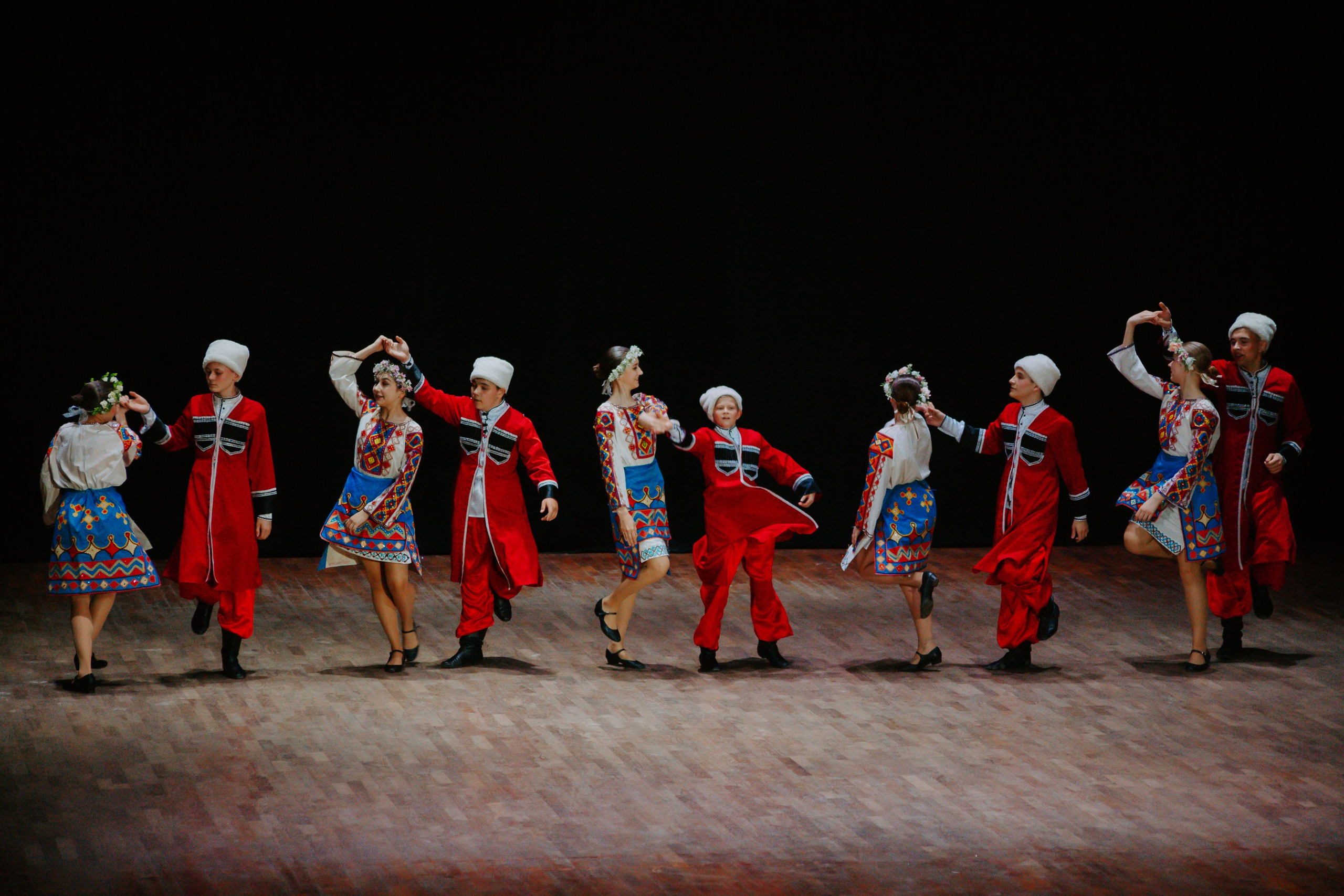 «Уральский сувенир». Концерт танцевальной студии. Фотограф в Челябинске Ополихина Анна