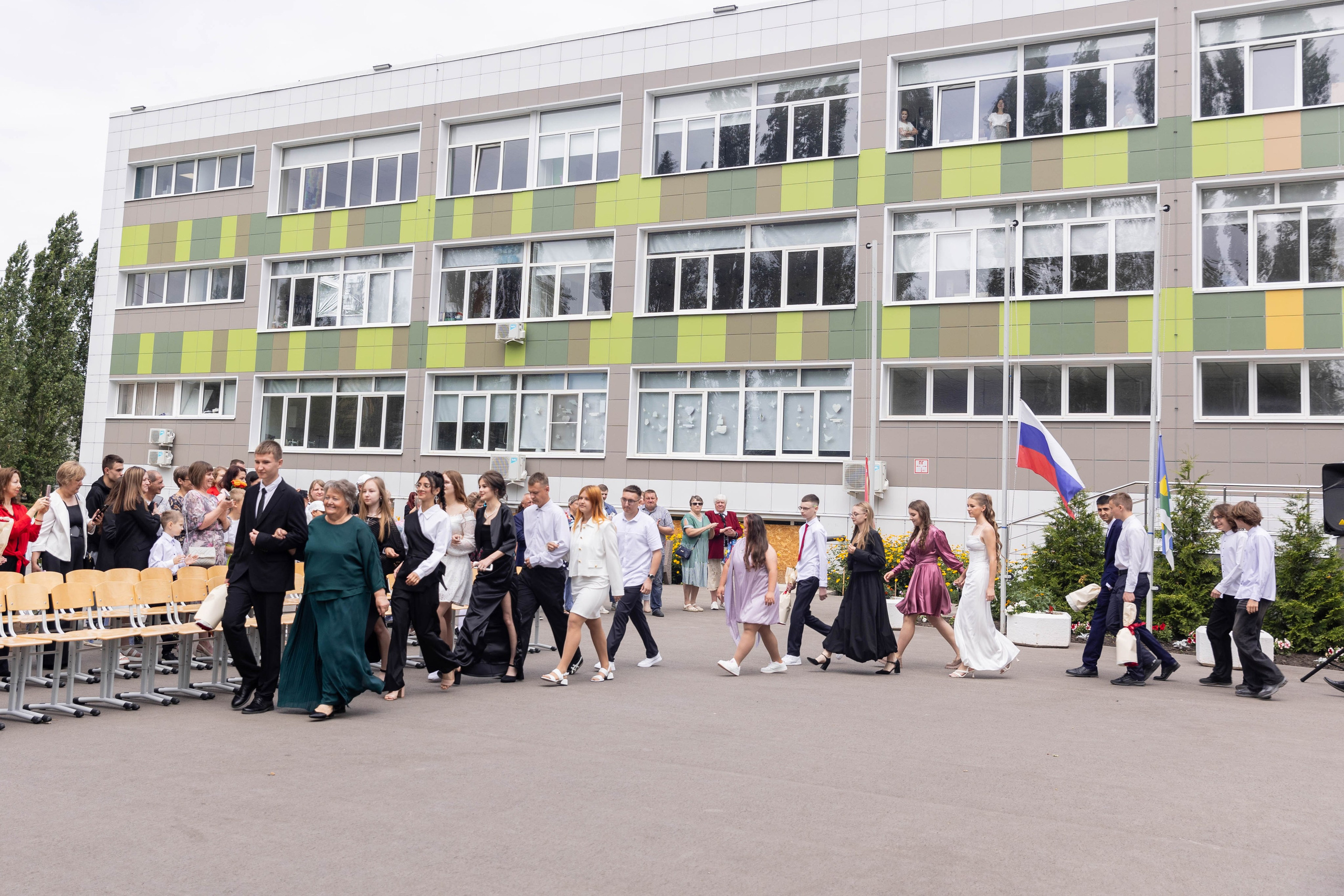 Выпускной 9 класс СОШ 3 2025. Свадебный семейный фотограф Костырина Светлана