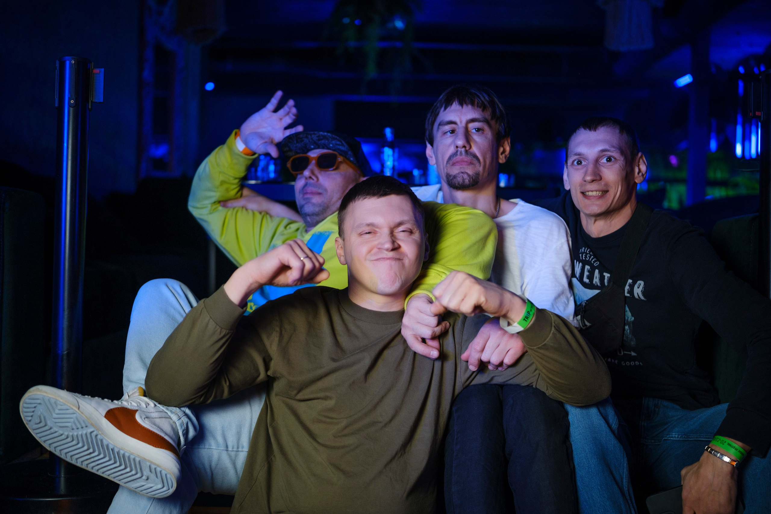 Embargo 2/03. Главная