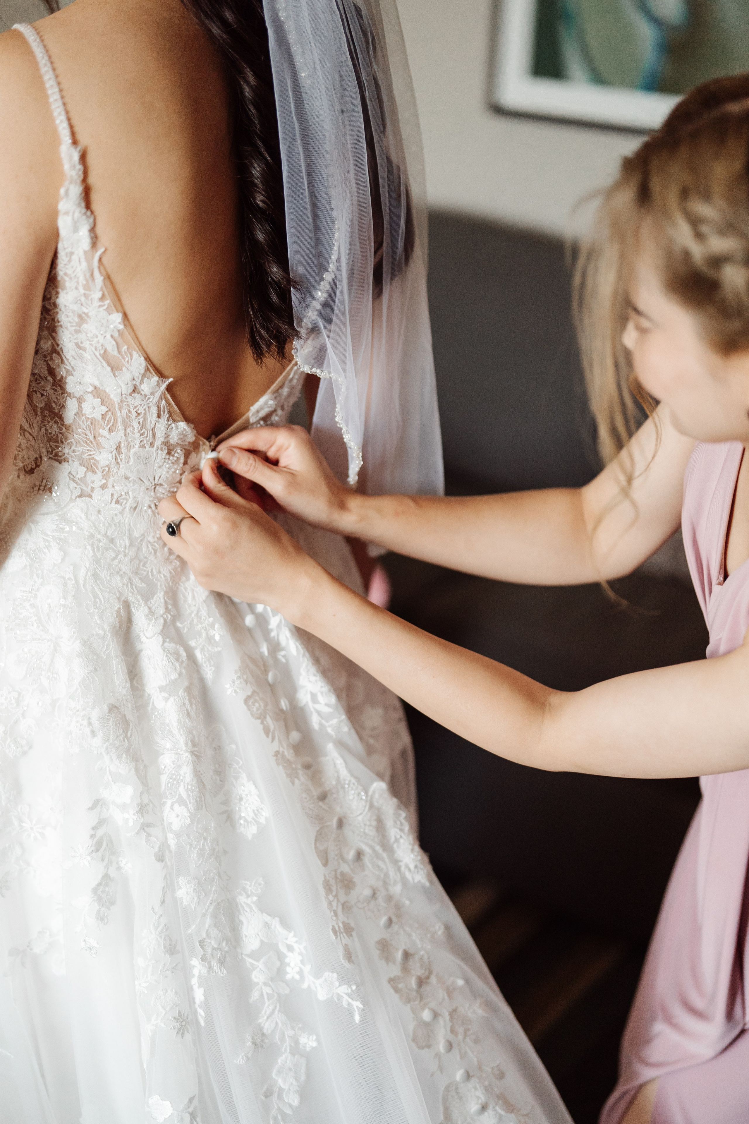 2025-08-16_AndreaChristopher. Ретушер Зенькевич Света