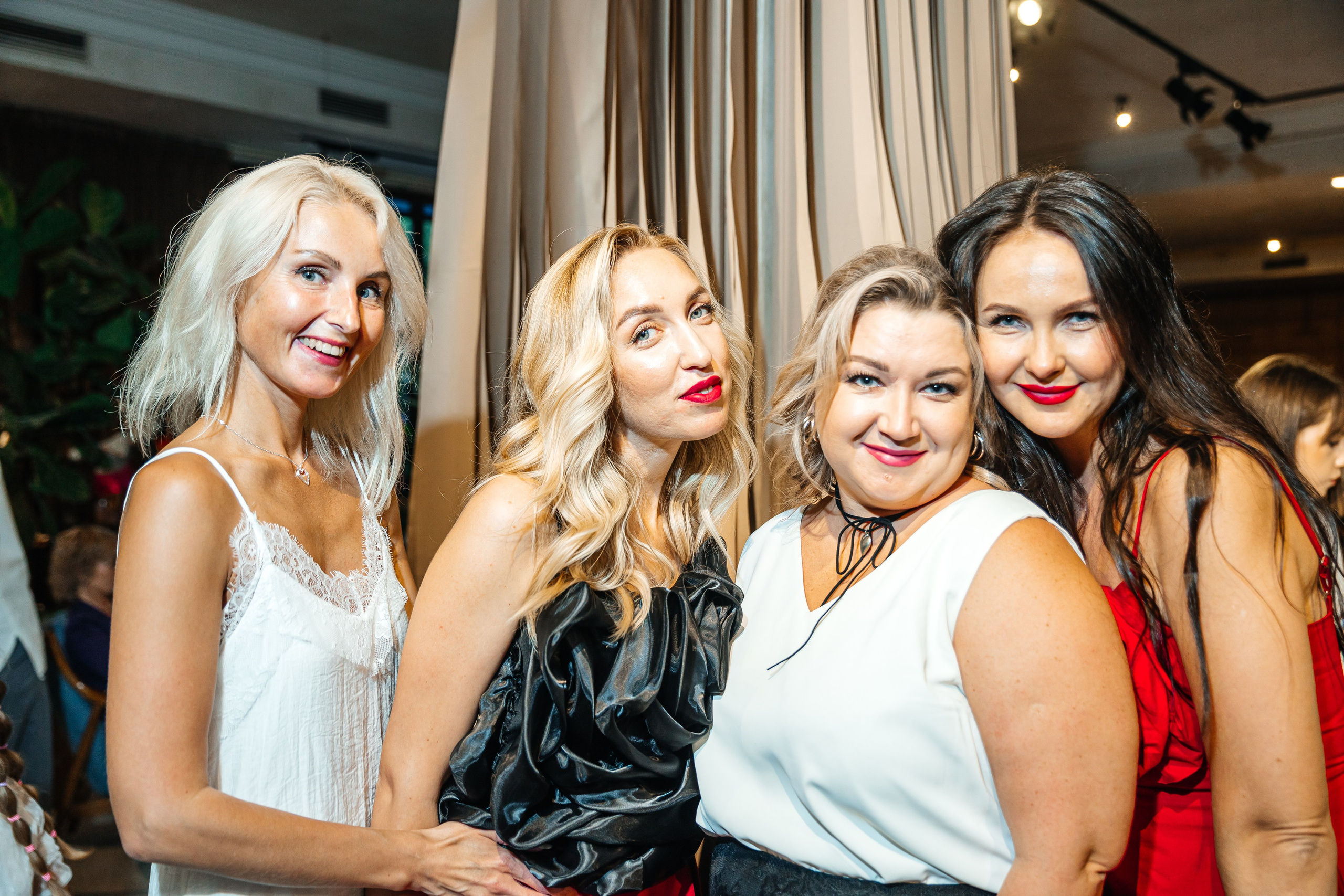 Фотосъёмка Дня Рождения Ксении в ресторане «Мечты». Александр Оношкин. Свадебный фотограф в Екатеринбурге