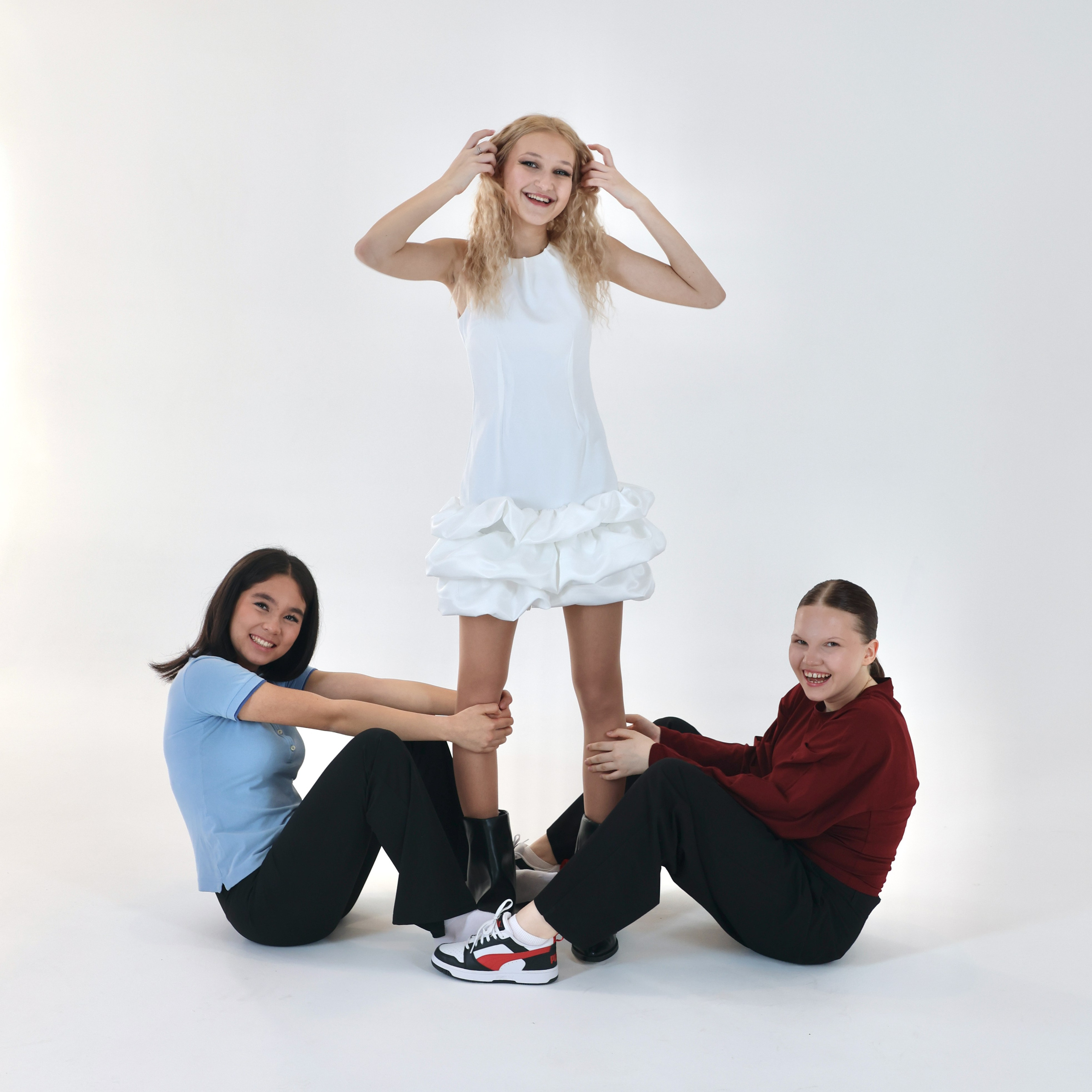 С Днём Рождения, Лиза!. Школьные выпускные альбомы в Москве Марина Николаева