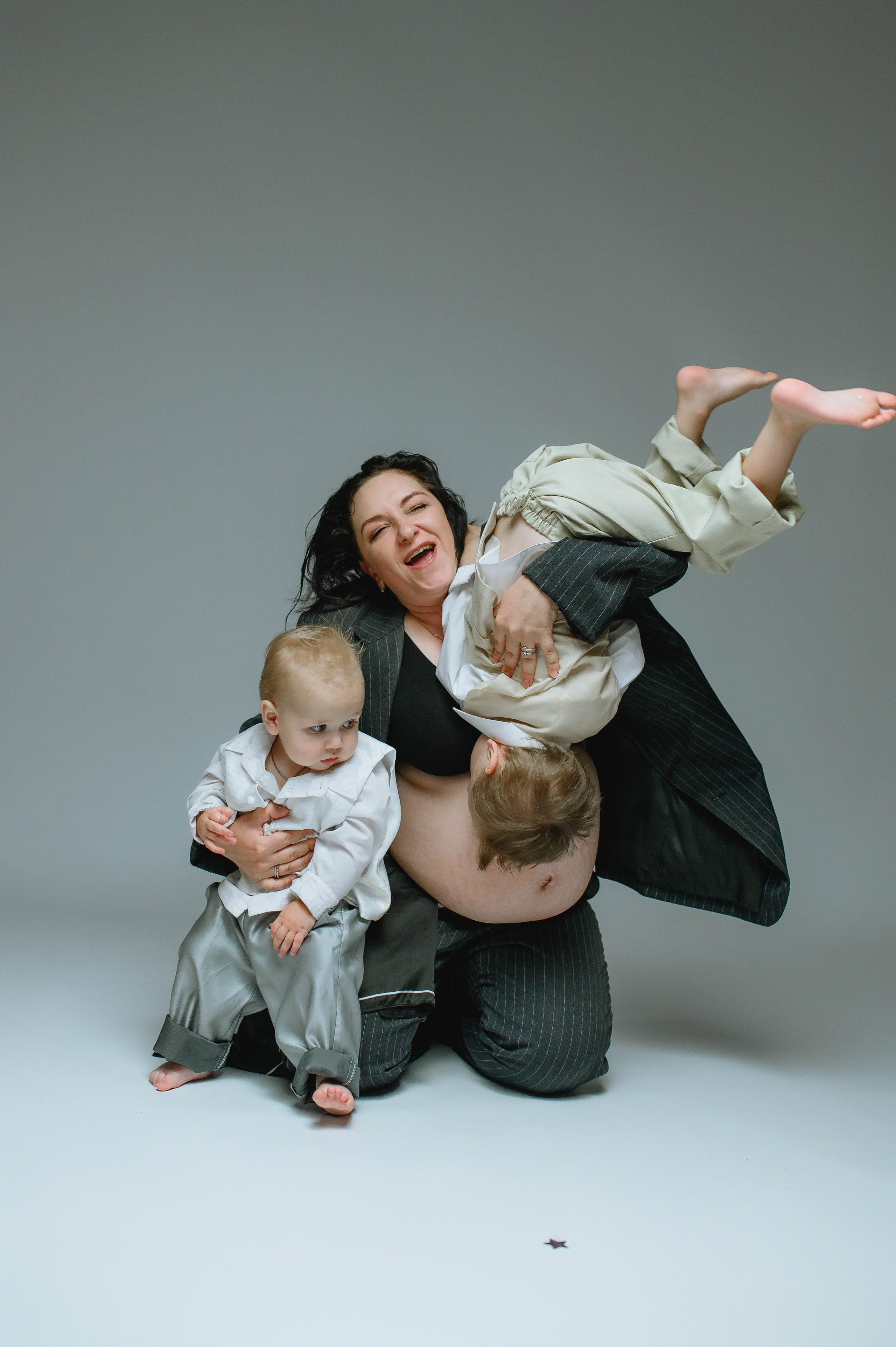 Вика с мальчиками. Фотограф Котова Валентина