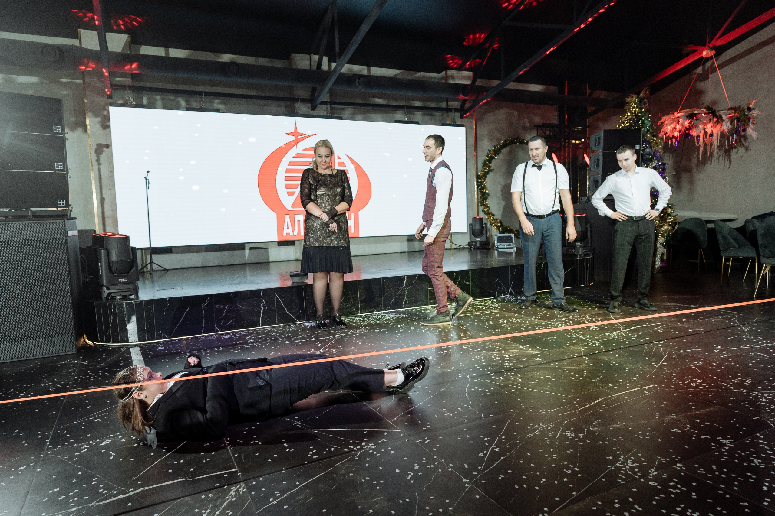 Альбион Тур