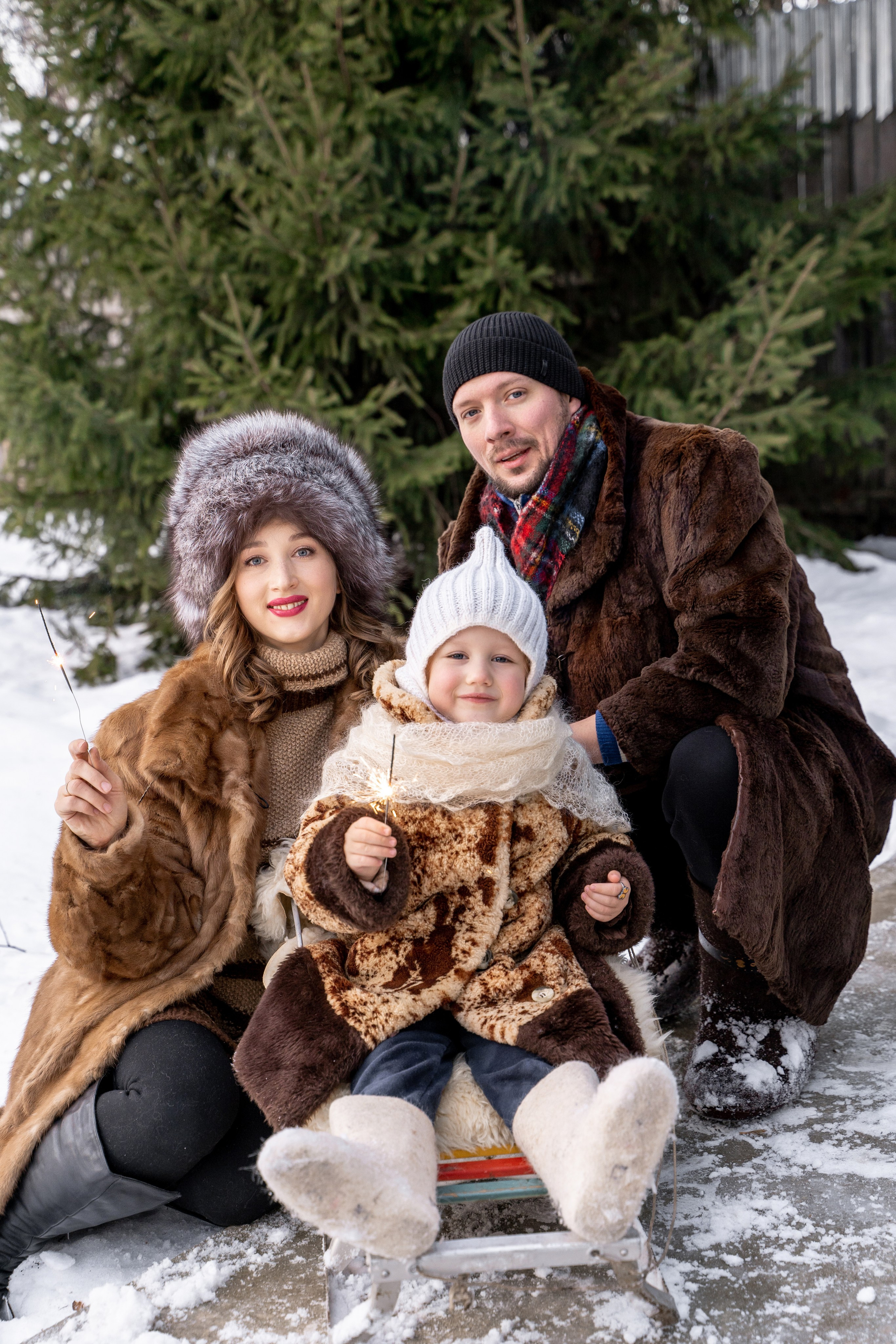Домашняя семейная фотосессия в Москве, Домодедово, Видное, Бутово, Щербинка. Семейный фотограф Москва и Московская область. Семейная фотосессия на природе. Фотосессия детского праздника. Фотосессия юбилея. Фотосессия в день рождения. Фотограф на годик ребенку. Детский фотограф. Фоторепортаж семейного праздника. Детский фотограф Москва.