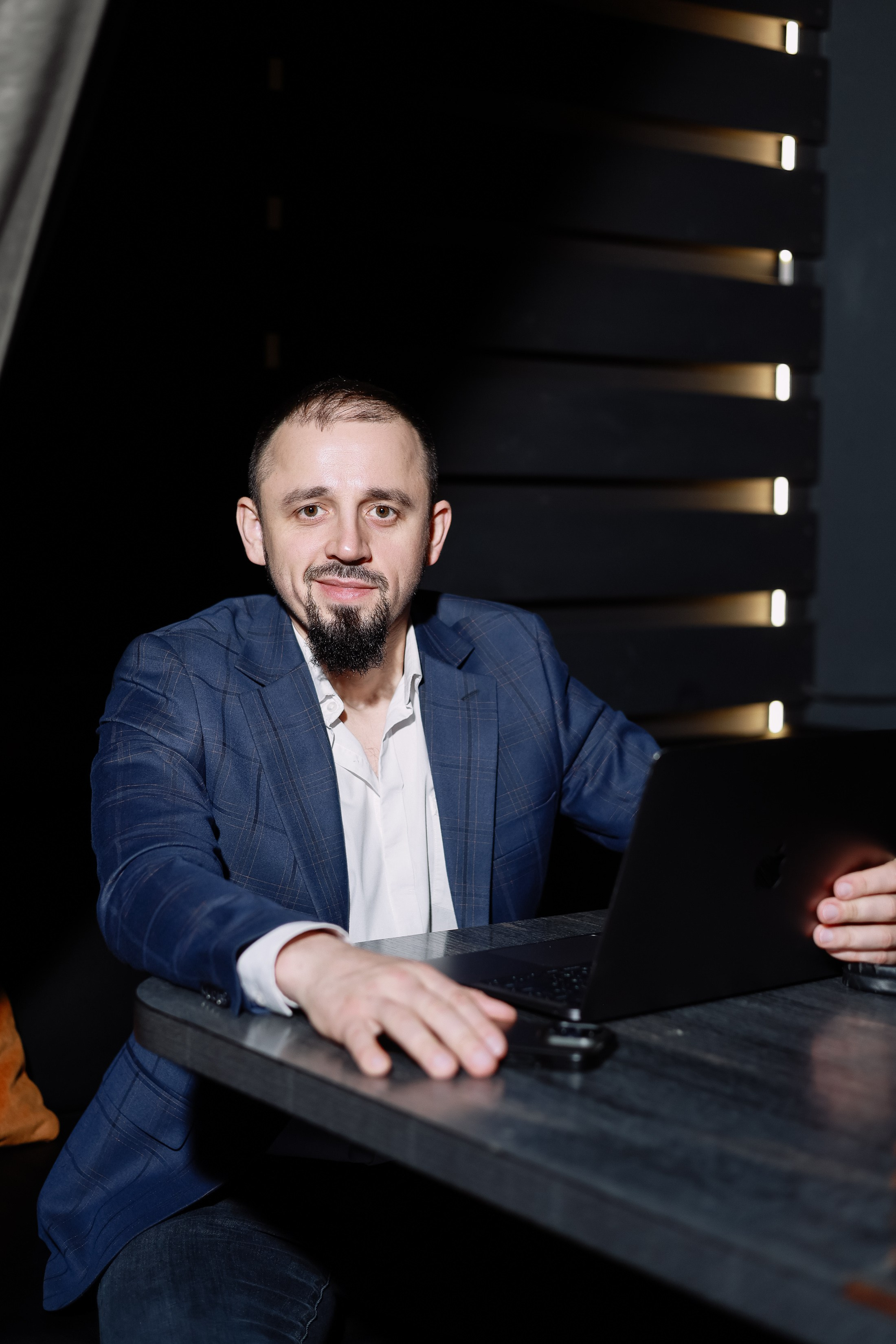 Красивый бизнес в Tomson. Фотограф Юлия Мальцева