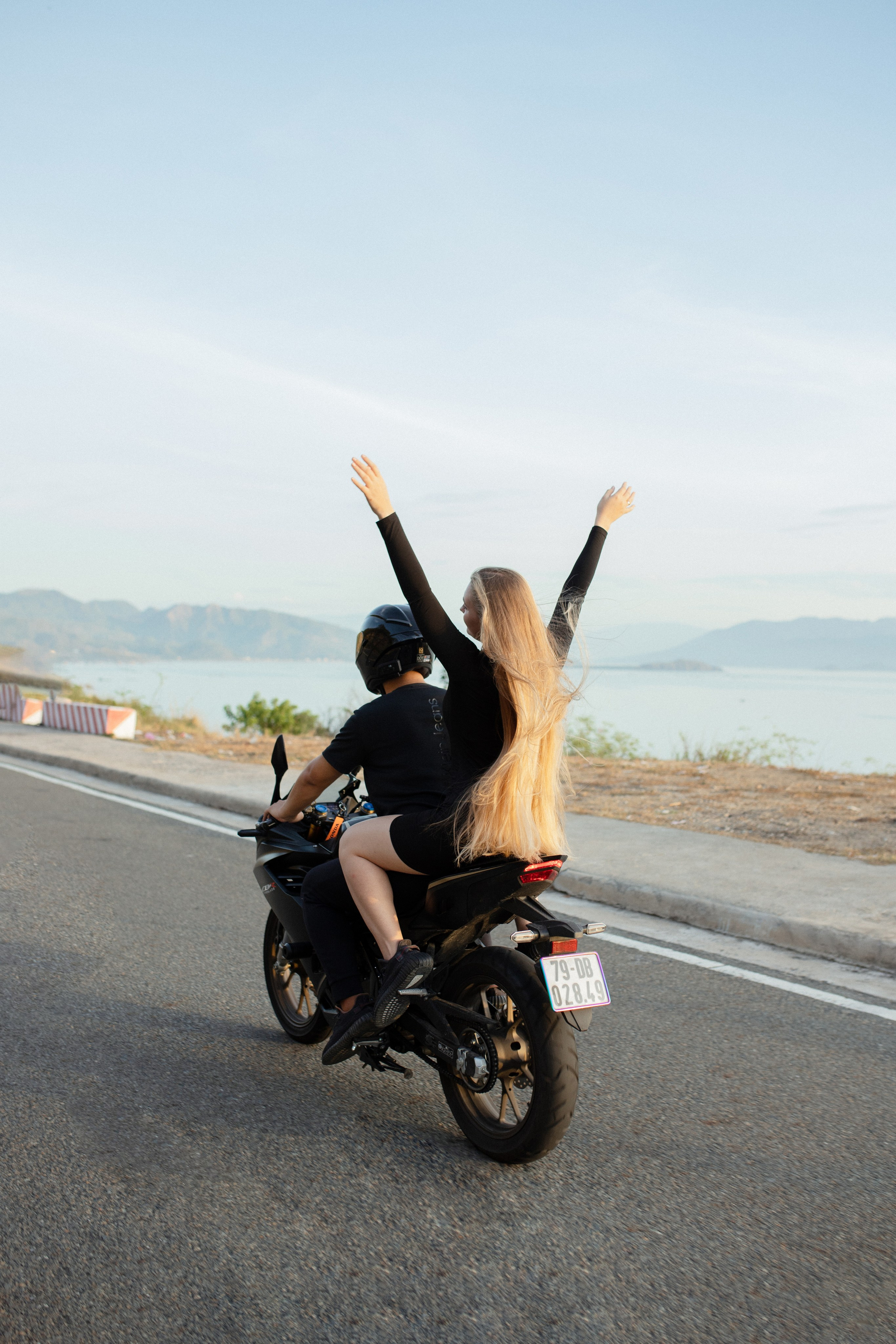 Рассветная прогулка на байках Кон и Ирина.Нячанг. Главная