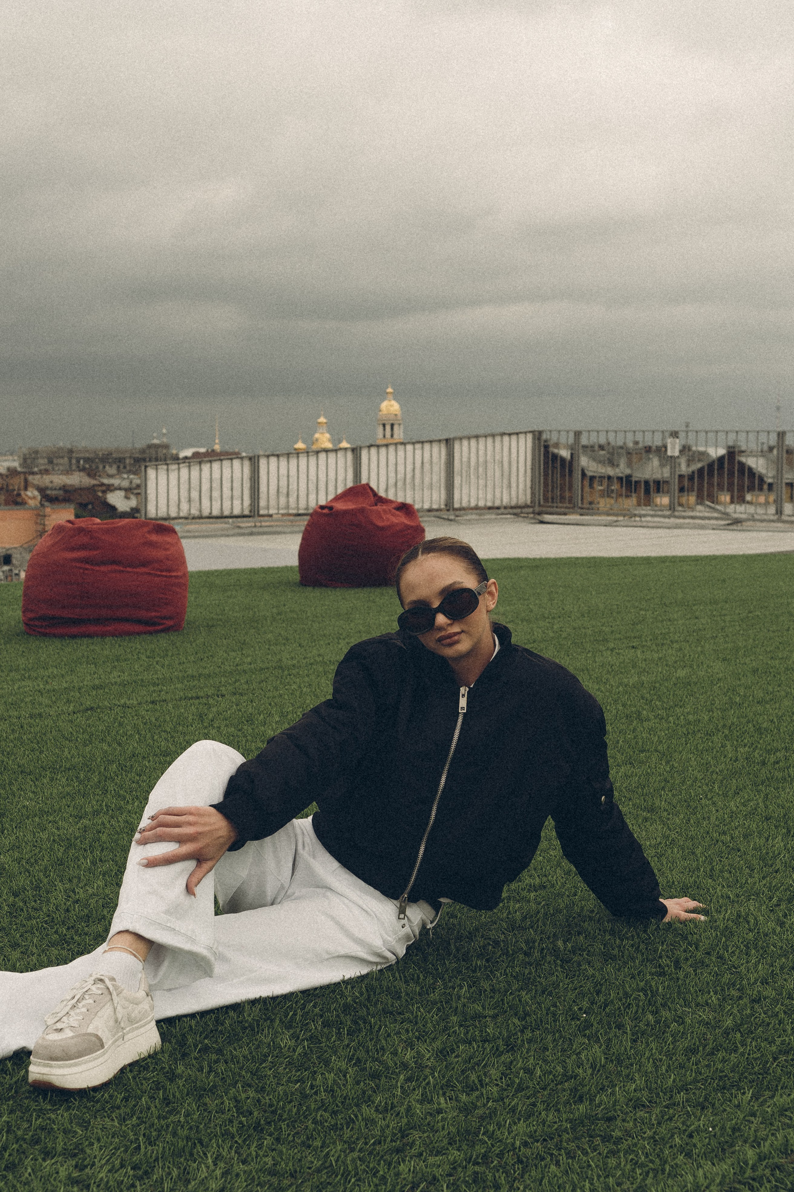 МЫ ГУЛЯЛИ ПРО КРЫШАМ ПИТЕРА. Профессиональный фотограф, Санкт-Петербург — Виктория Богомолова