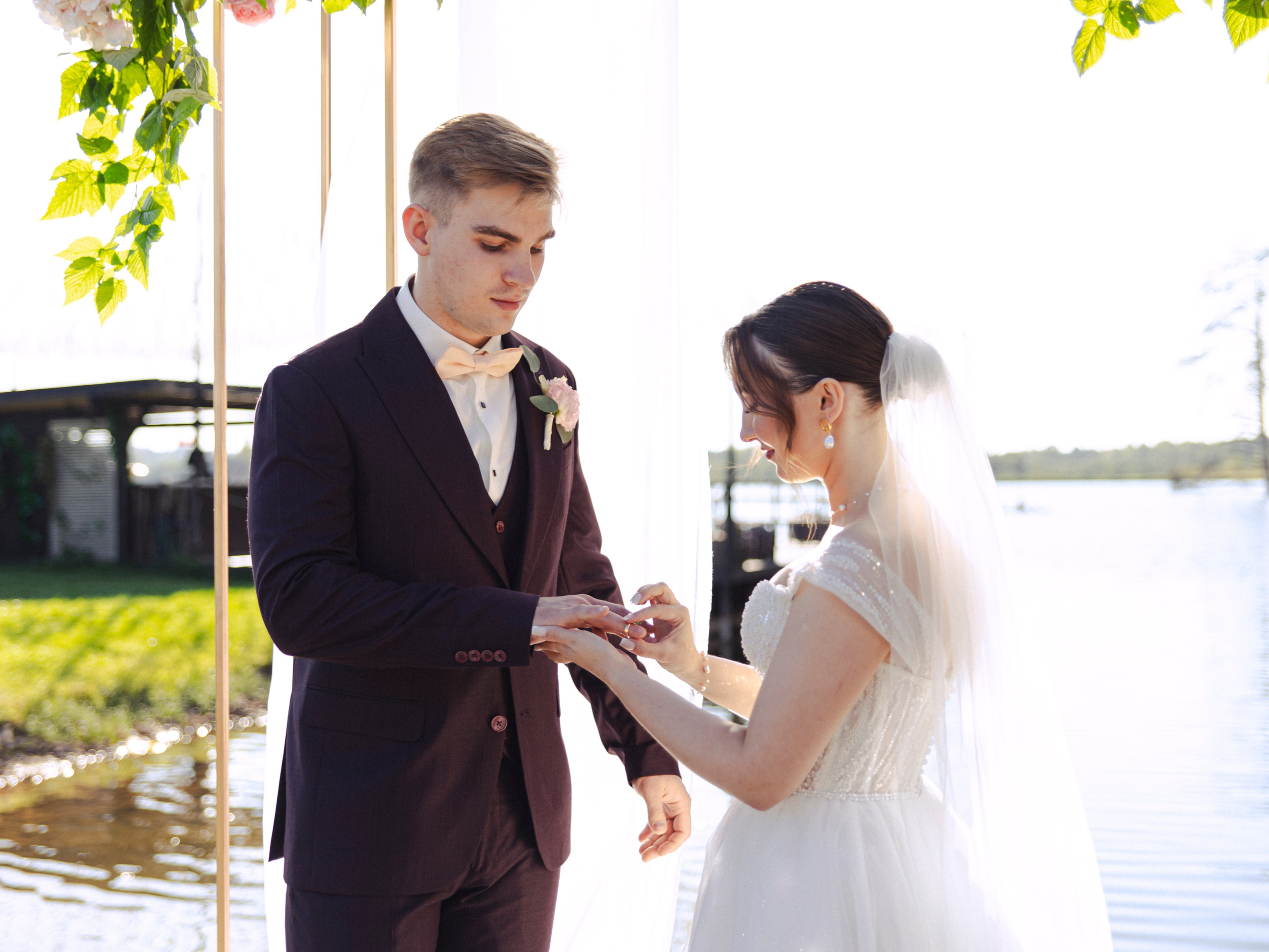 Выездная регистрация в Любогорье. Фотограф СПБ Засорина Юлия