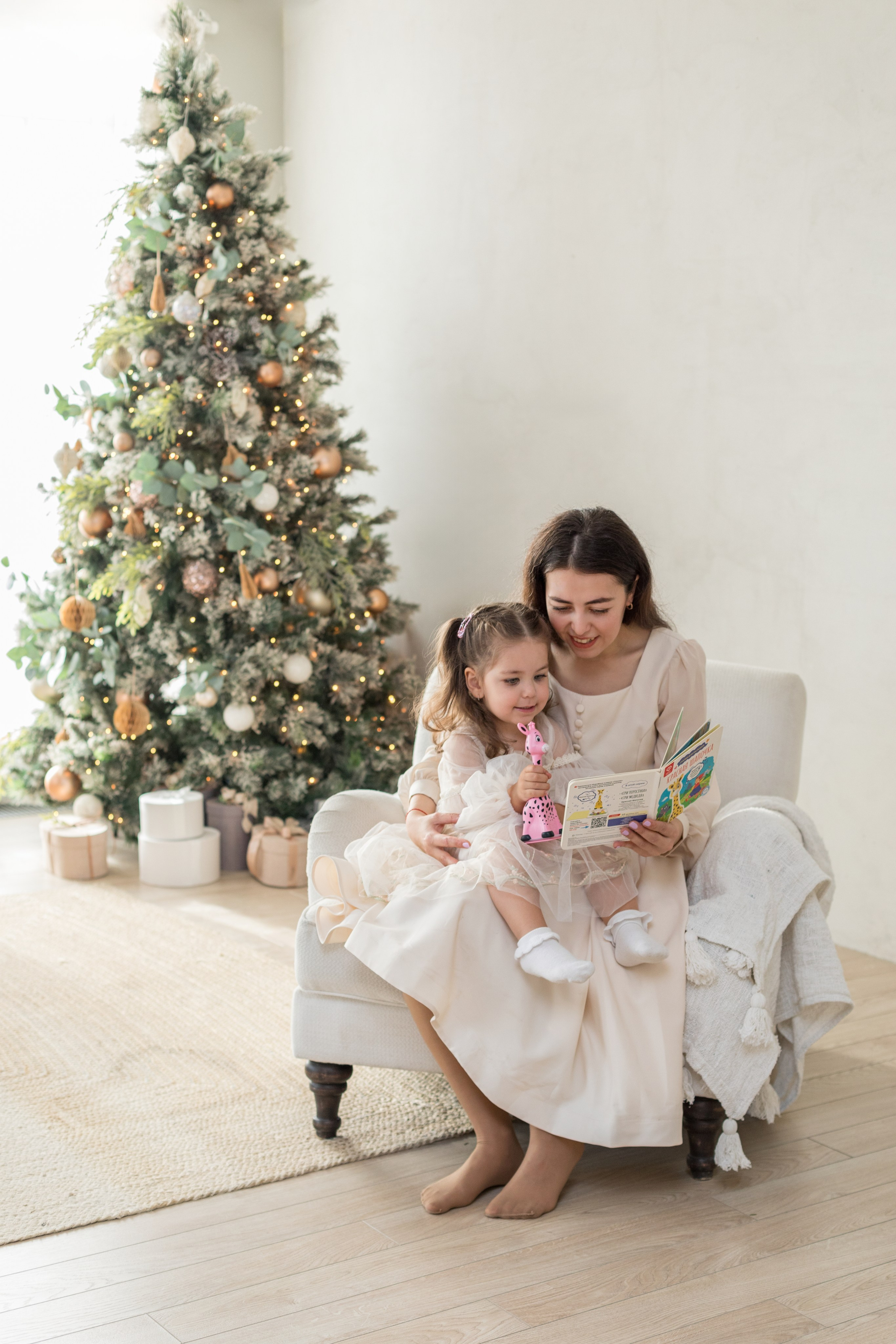 Новогодняя фотосессия для детского бренда. Детский и контент фотограф Надя Волкова Санкт-Петербург