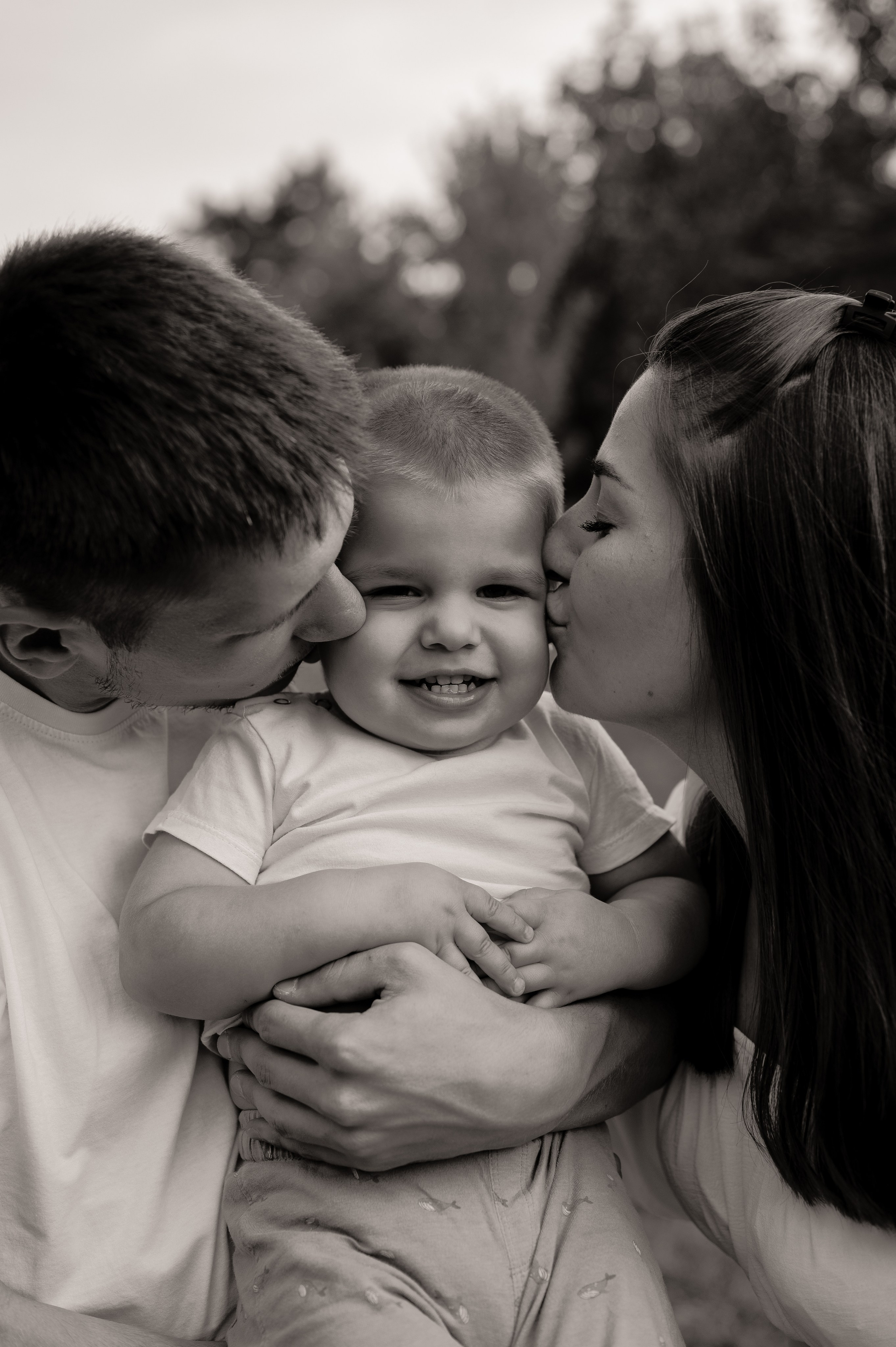 Летняя семейная фотосессия в парке. Свадебный и семейный фотограф в Краснодаре Алина Мельник