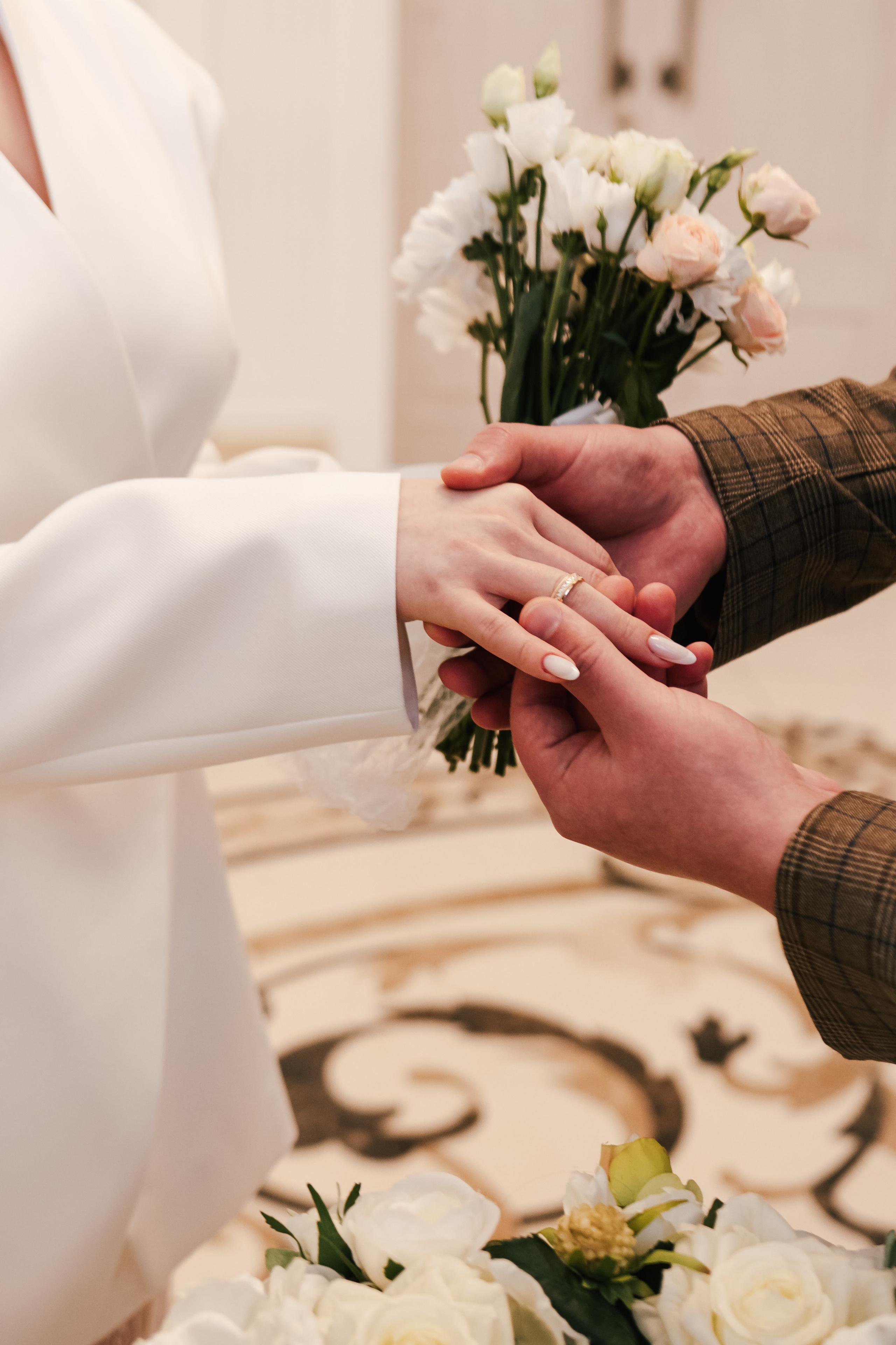 Айсылу и Влад ЗАГС Центральный и фотостудия FREEDOM. Фотограф Новосибирск