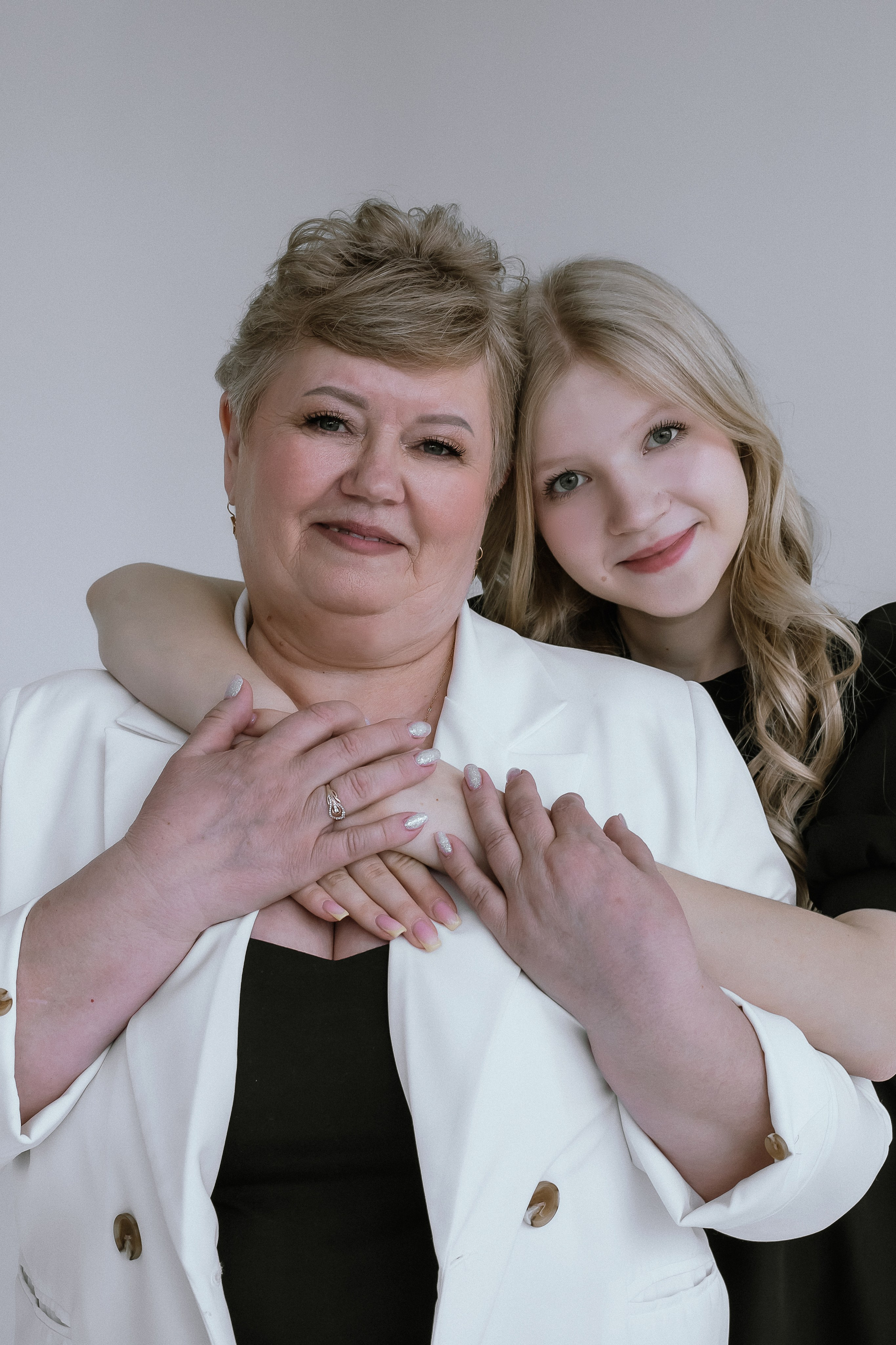 Семейная на циклораме. Фотограф Екатеринубрг/Верхняя Пышма