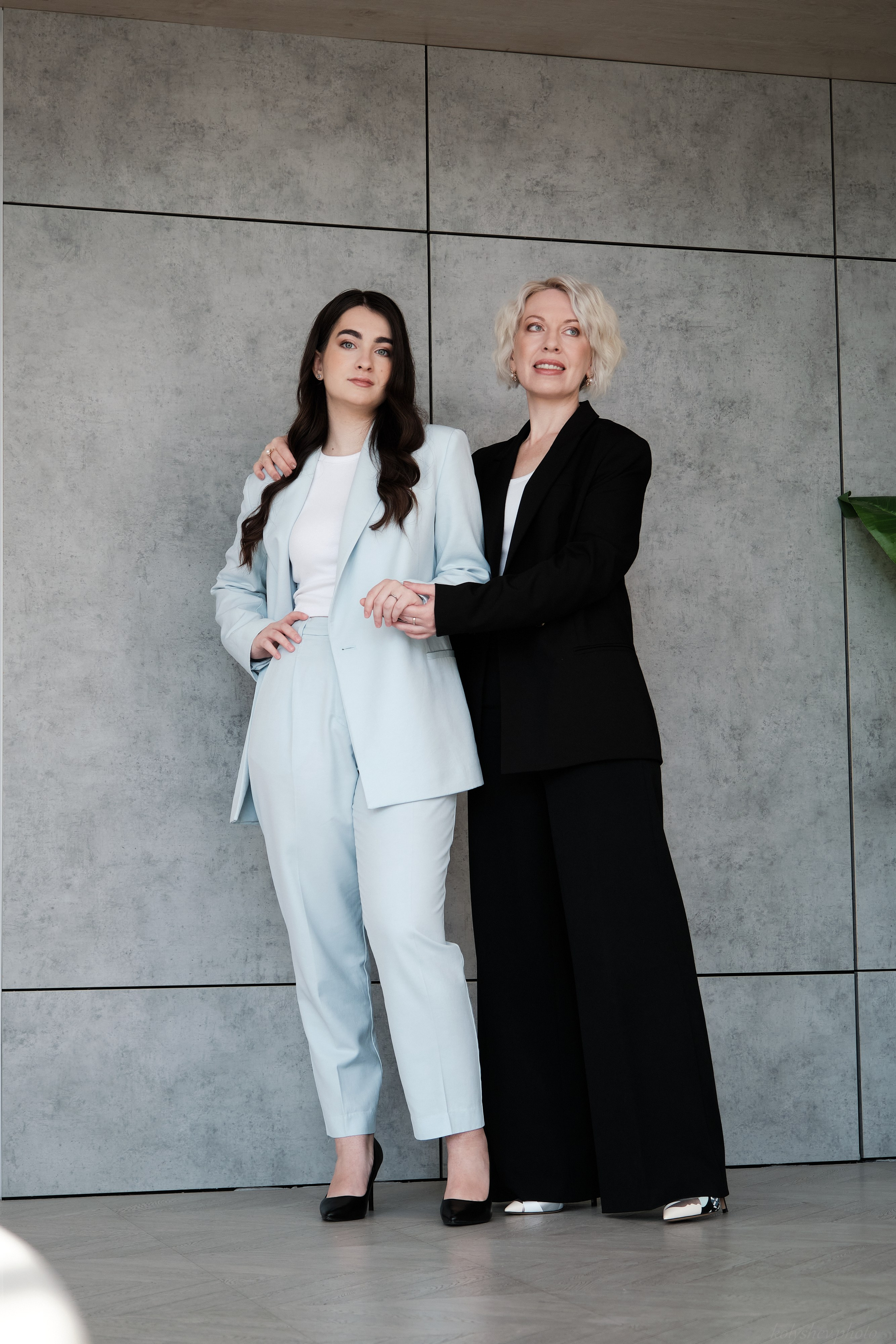 Семейная фотосессия мамы и дочки 3. Портретный фотограф на новый год в Москве Виктория Колышева