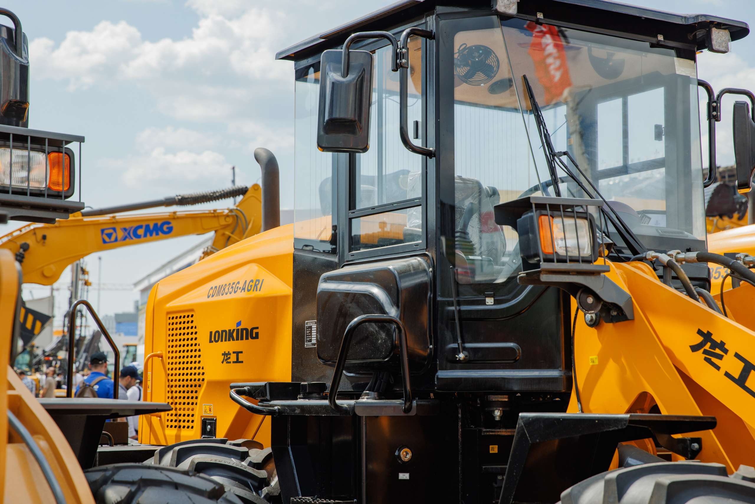 Выставка Спец. Техники. Фотограф Москва Шептаев Артём